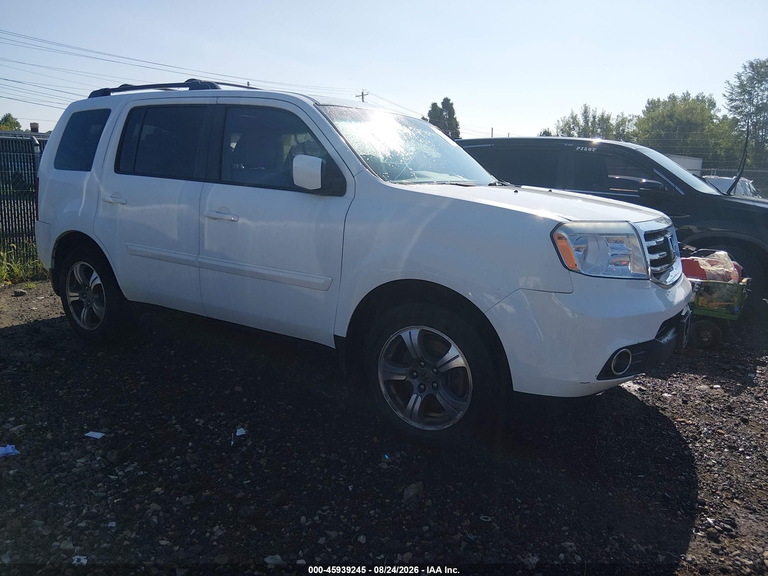 2015 Honda Pilot Se White vin: 5FNYF4H37FB027990