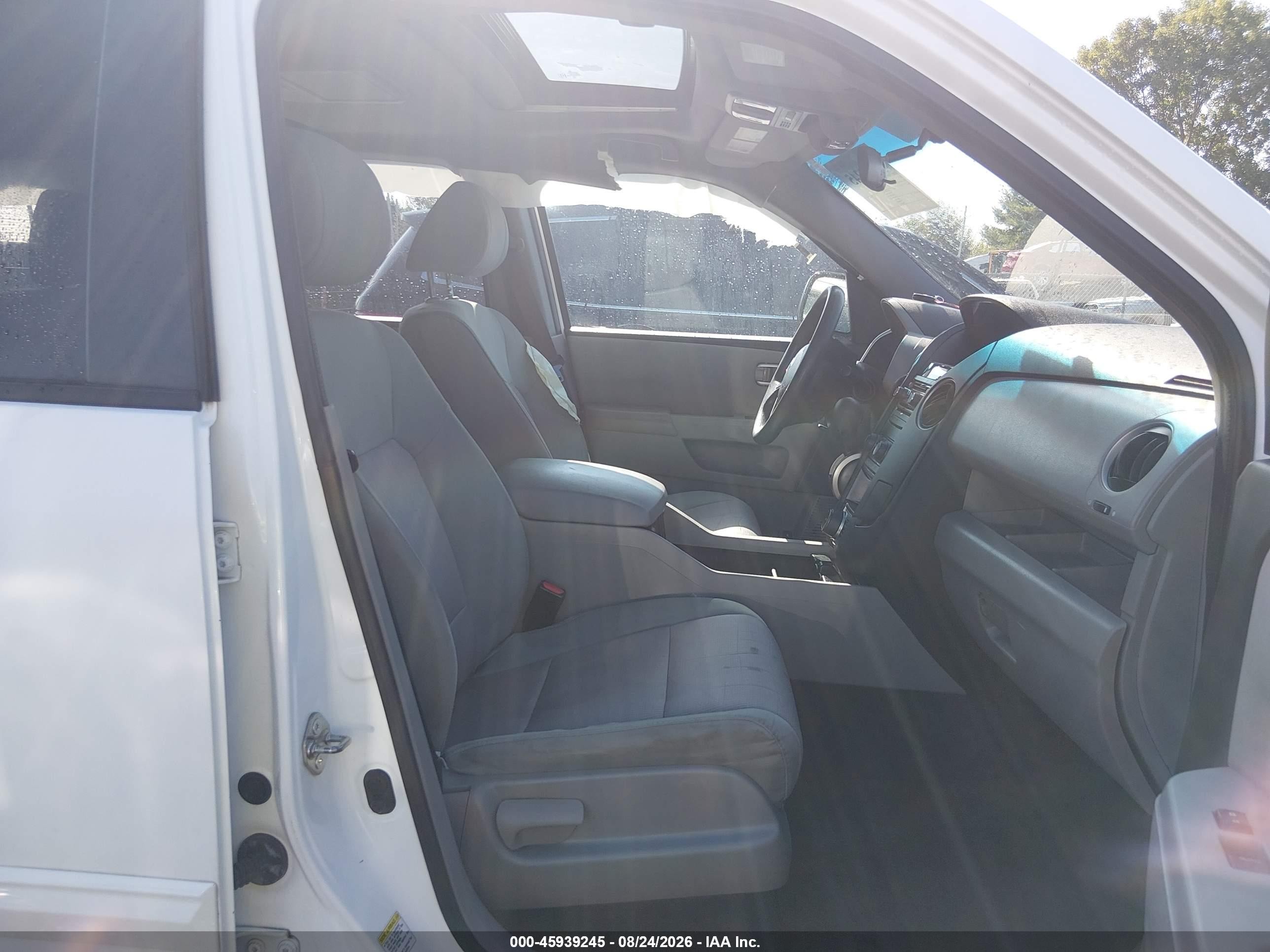 2015 Honda Pilot Se White vin: 5FNYF4H37FB027990