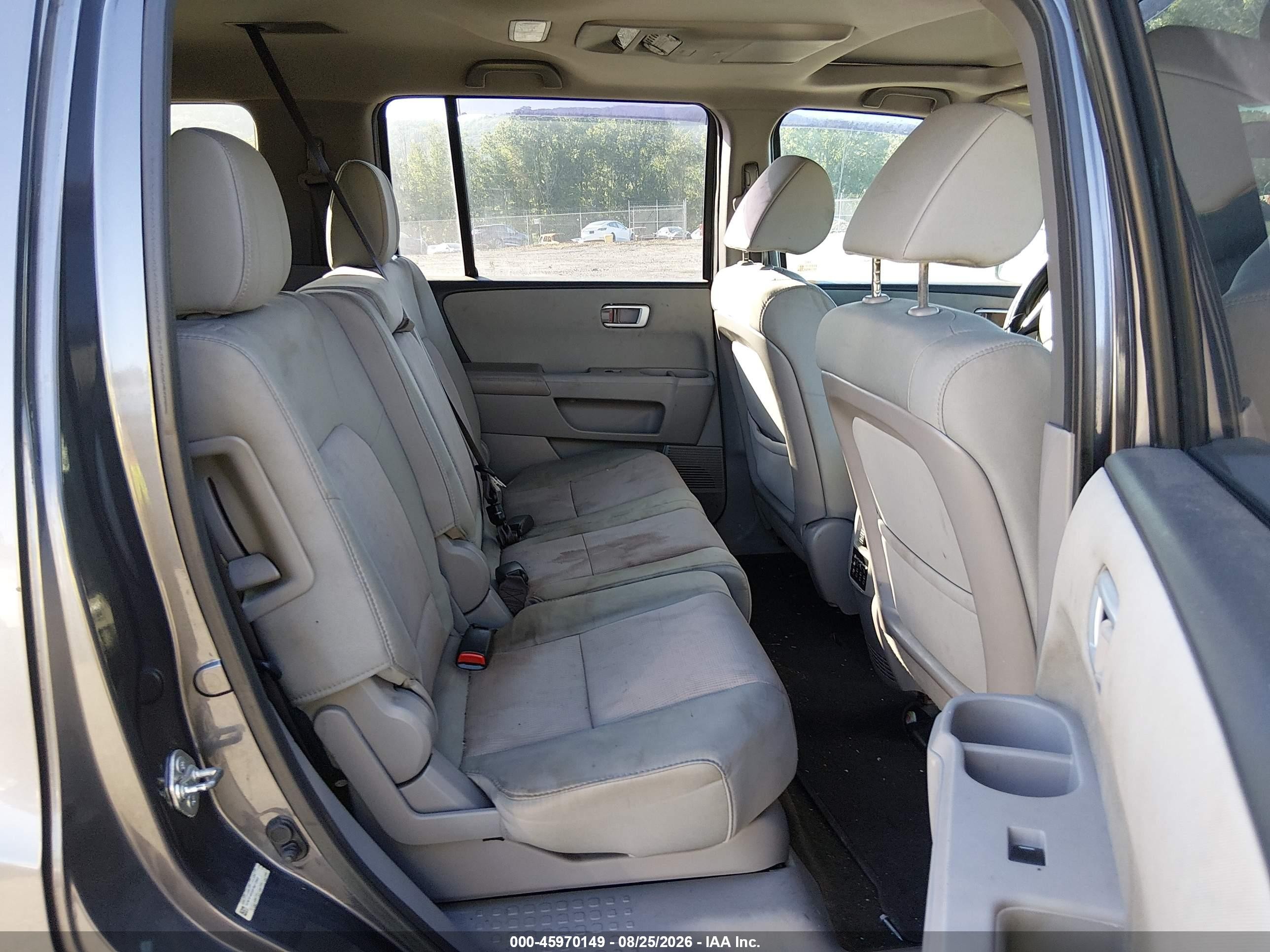 2015 Honda Pilot Se Gray vin: 5FNYF4H38FB073960