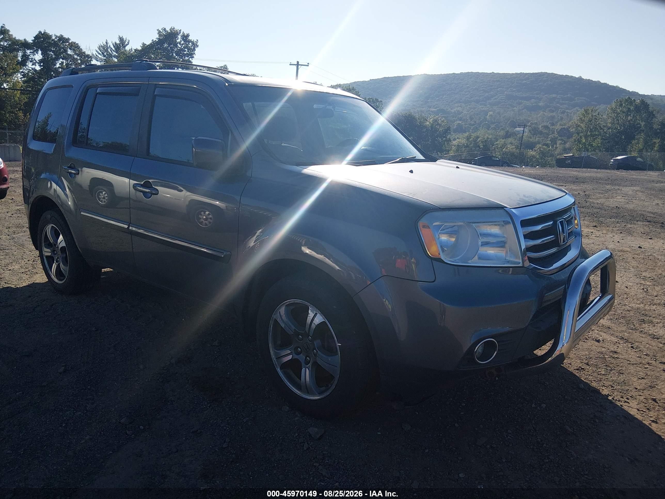 2015 Honda Pilot Se Gray vin: 5FNYF4H38FB073960