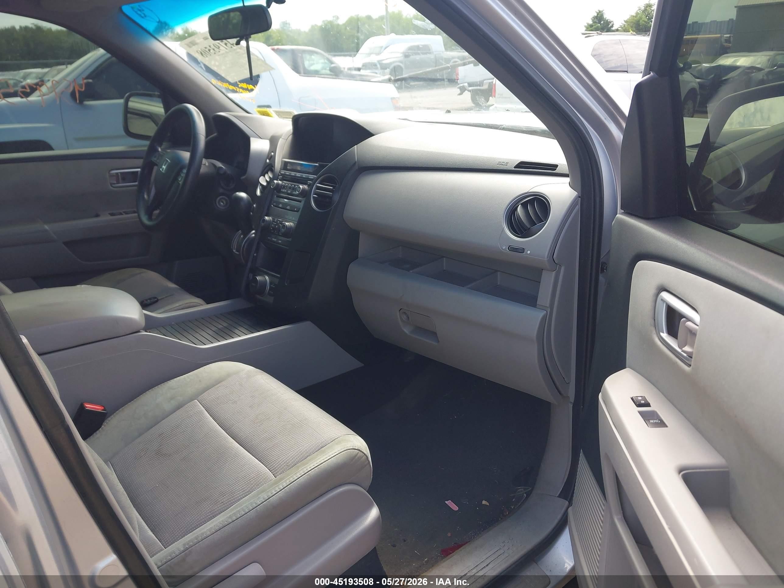 2015 Honda Pilot Se Silver vin: 5FNYF4H3XFB064905