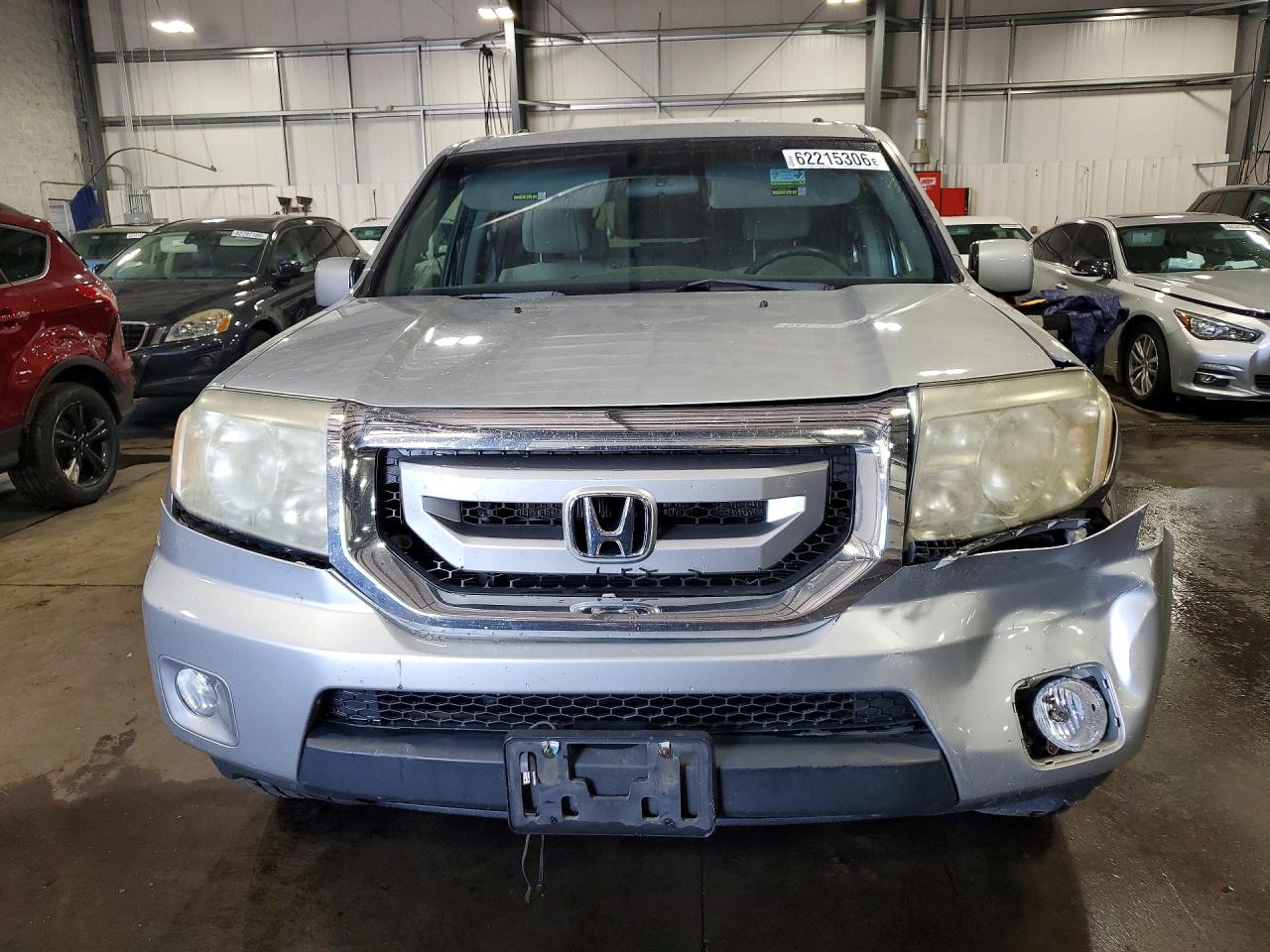 2011 Honda Pilot Ex Silver vin: 5FNYF4H40BB013979