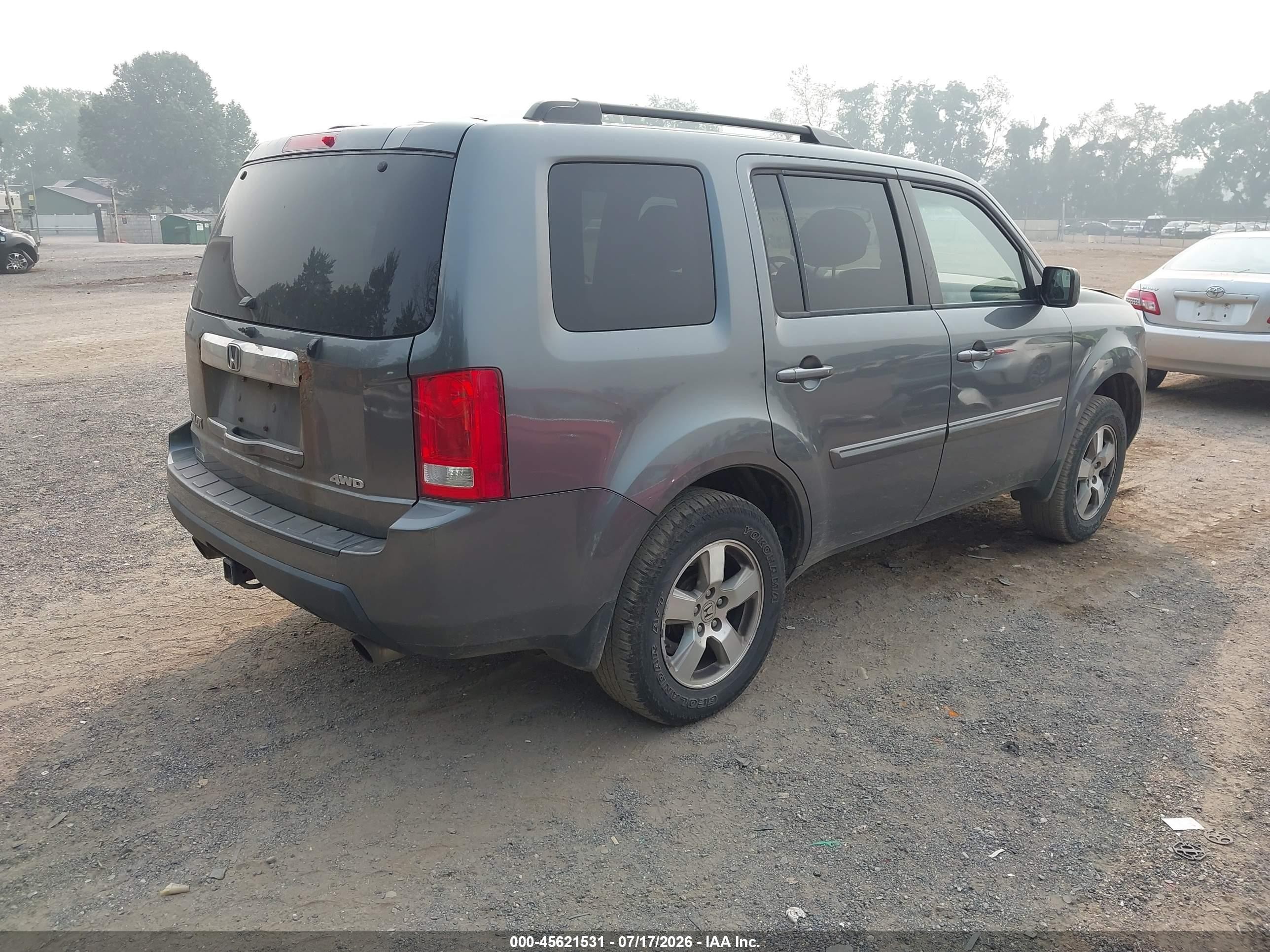 2011 Honda Pilot Ex Gray vin: 5FNYF4H40BB055018