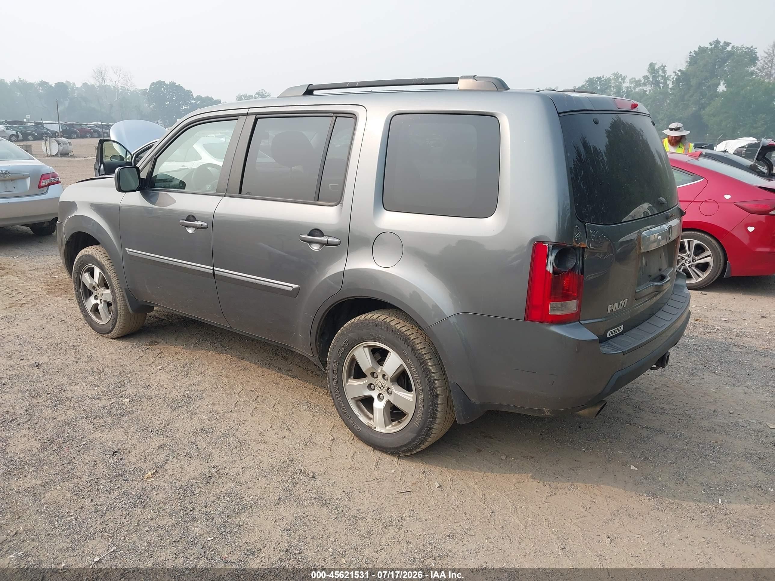 2011 Honda Pilot Ex Gray vin: 5FNYF4H40BB055018