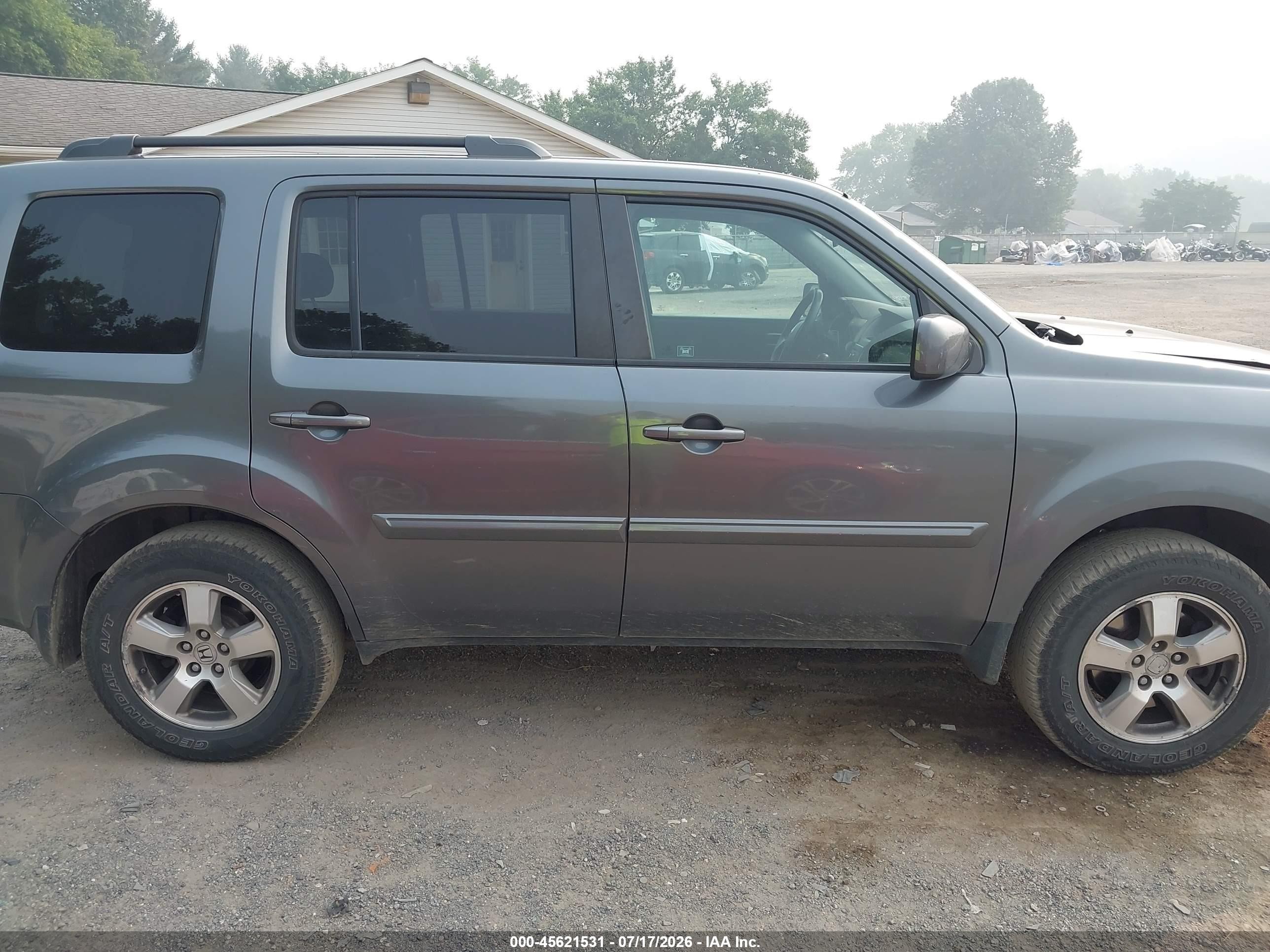 2011 Honda Pilot Ex Gray vin: 5FNYF4H40BB055018