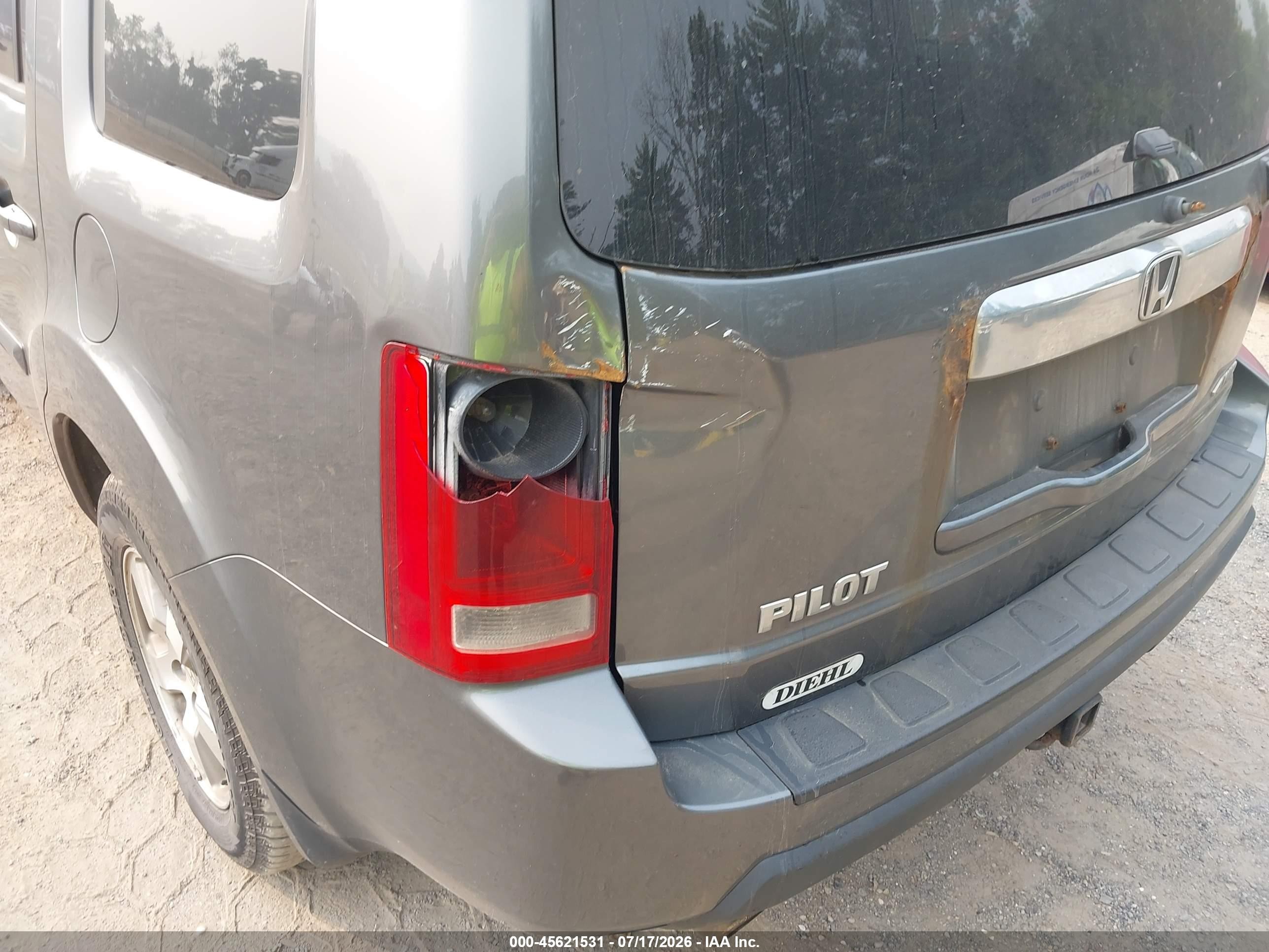 2011 Honda Pilot Ex Gray vin: 5FNYF4H40BB055018