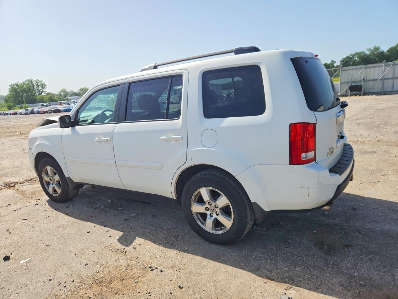 2011 Honda Pilot Ex White vin: 5FNYF4H40BB064902