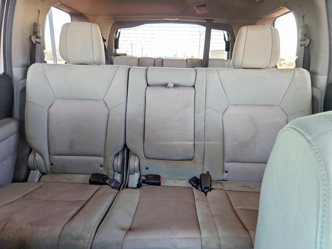 2012 Honda Pilot Ex Silver vin: 5FNYF4H40CB070216