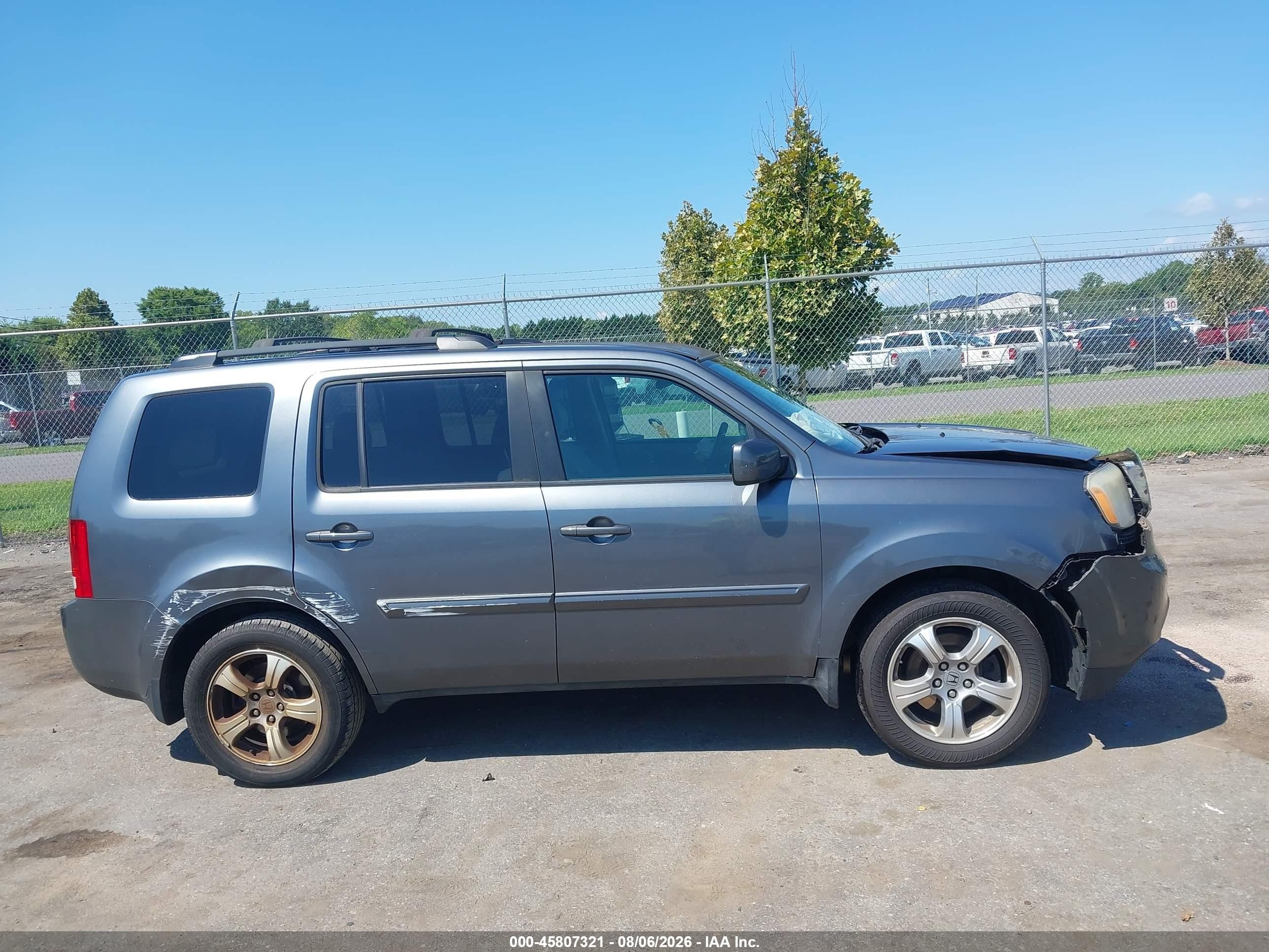 2013 Honda Pilot Ex Gray vin: 5FNYF4H40DB025665