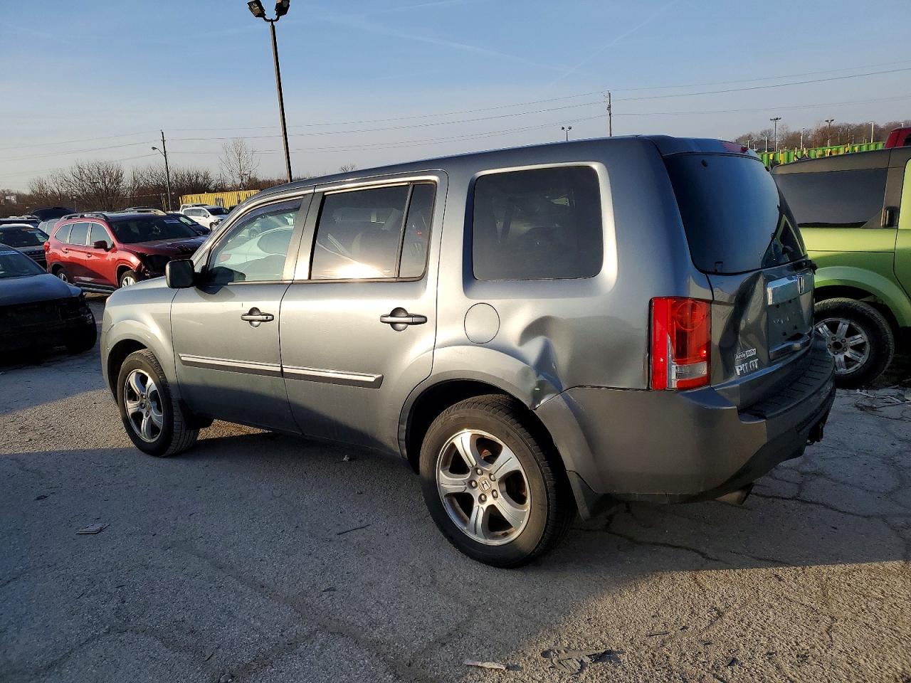 2013 Honda Pilot Gray vin: 5FNYF4H40DB032812