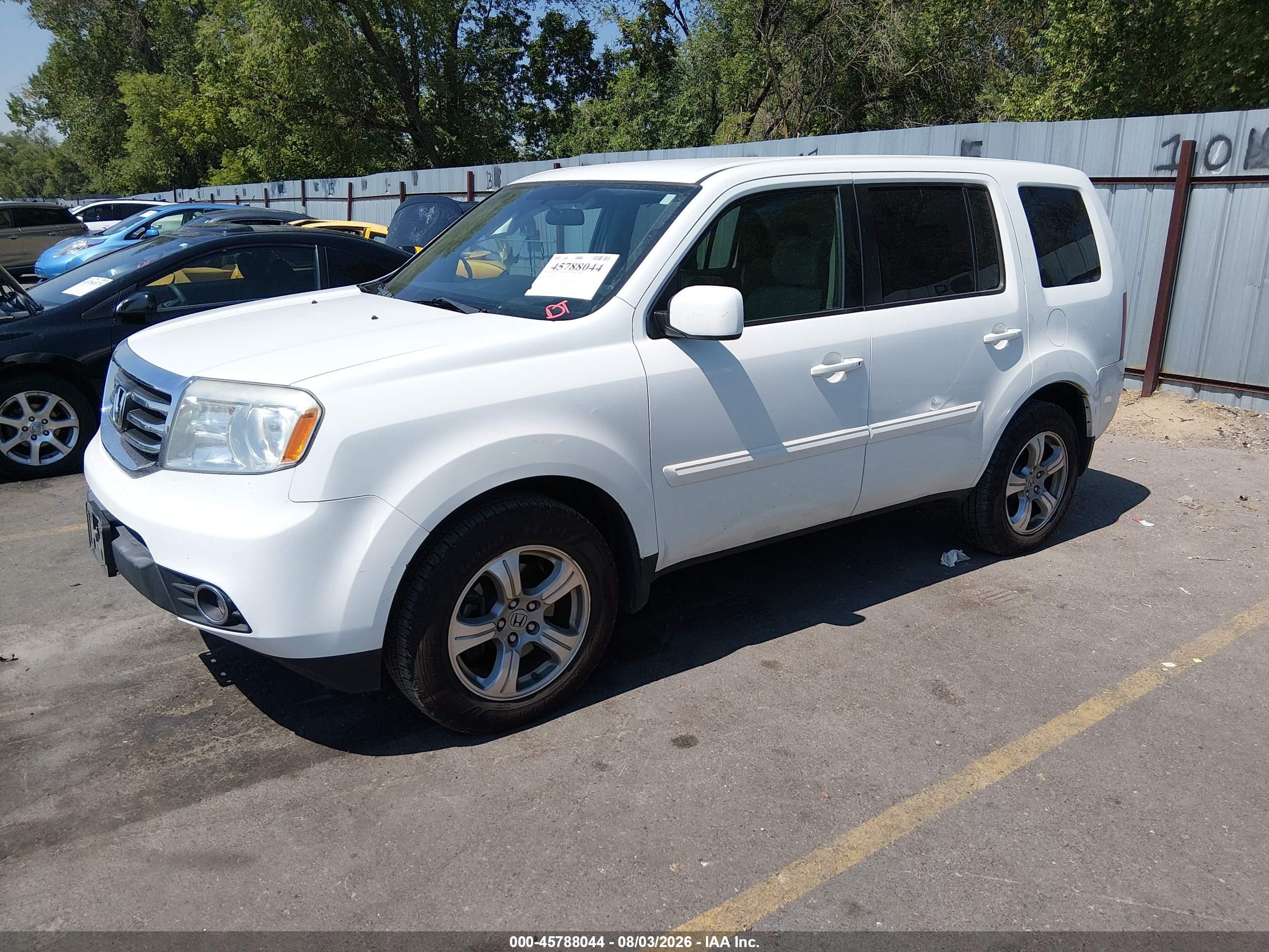 2013 Honda Pilot Ex White vin: 5FNYF4H40DB044894