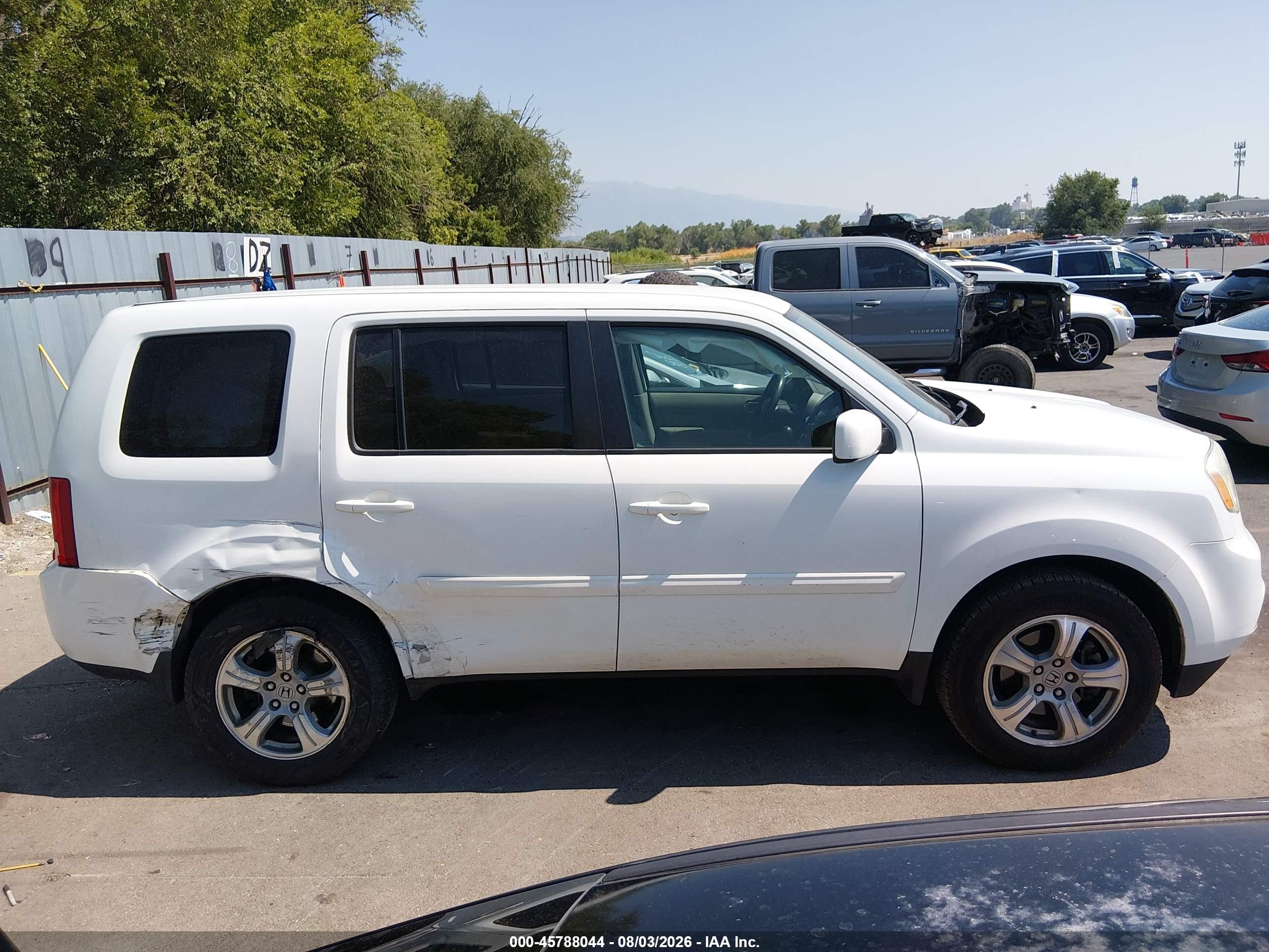 2013 Honda Pilot Ex White vin: 5FNYF4H40DB044894
