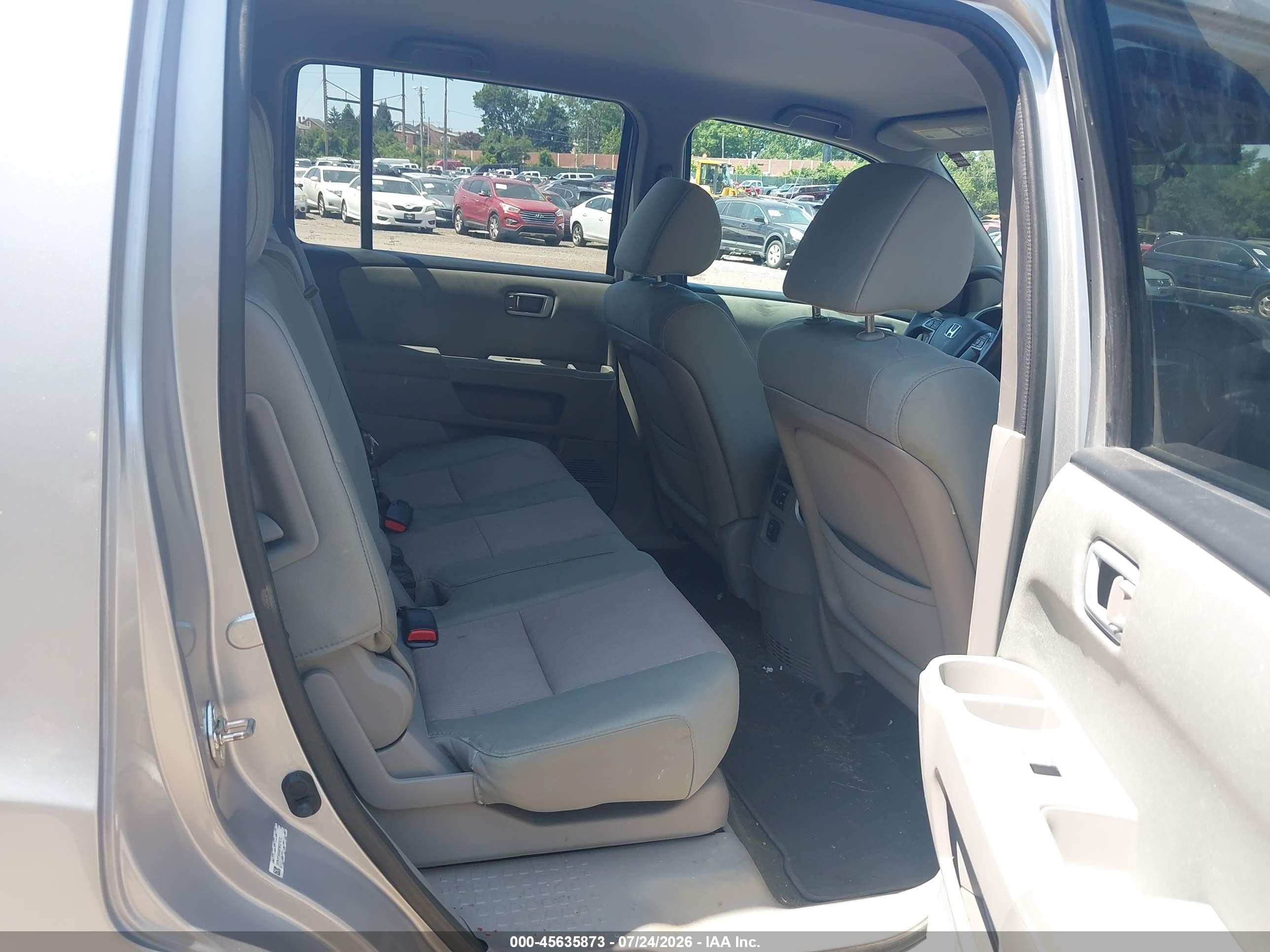 2015 Honda Pilot Ex Silver vin: 5FNYF4H40FB027872