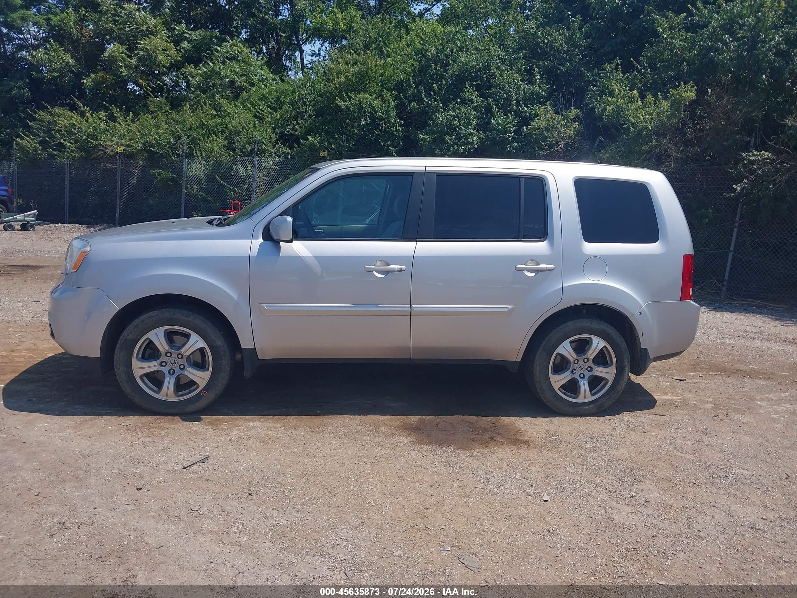 2015 Honda Pilot Ex Silver vin: 5FNYF4H40FB027872