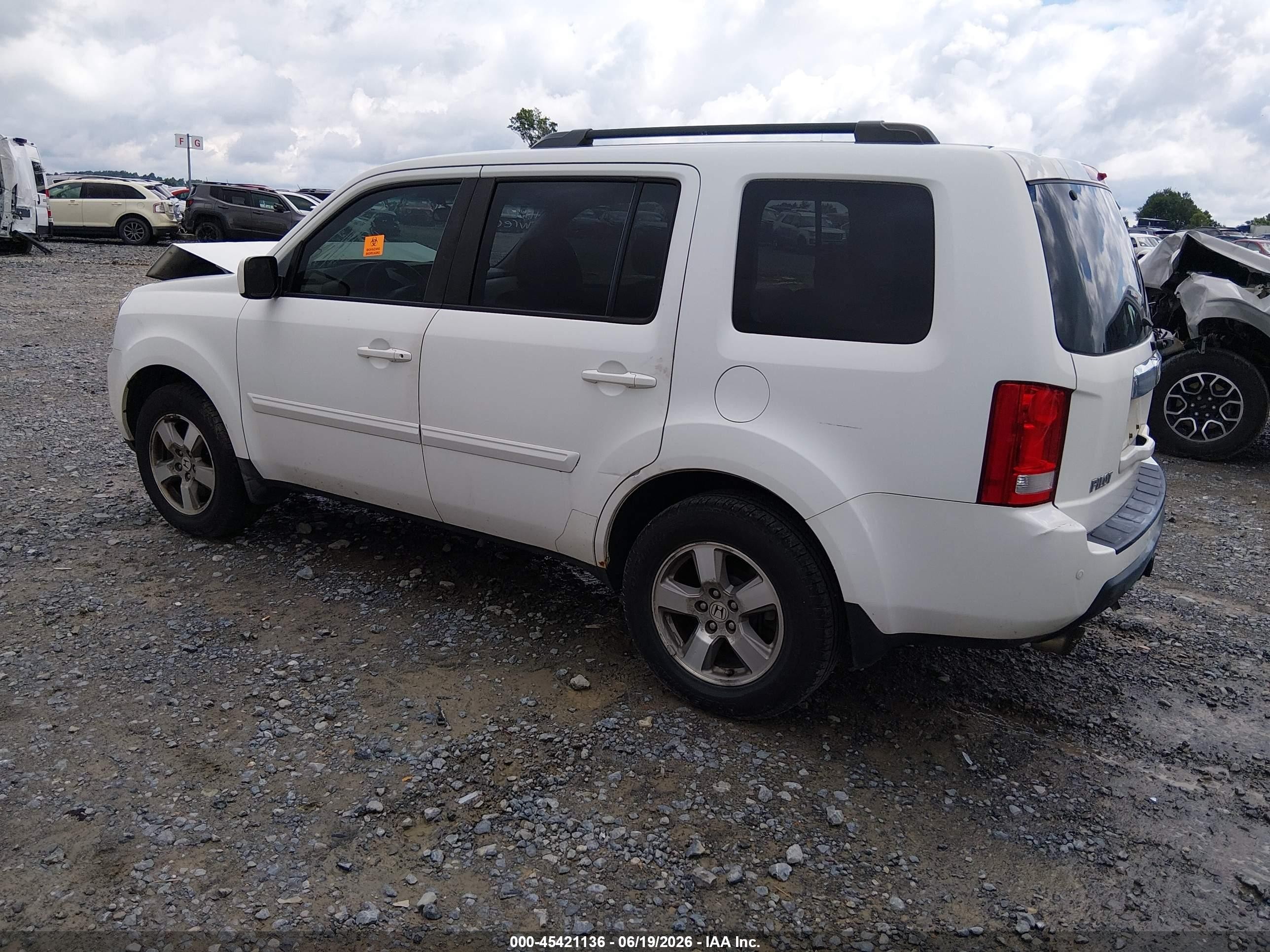 2010 Honda Pilot Ex White vin: 5FNYF4H41AB035259