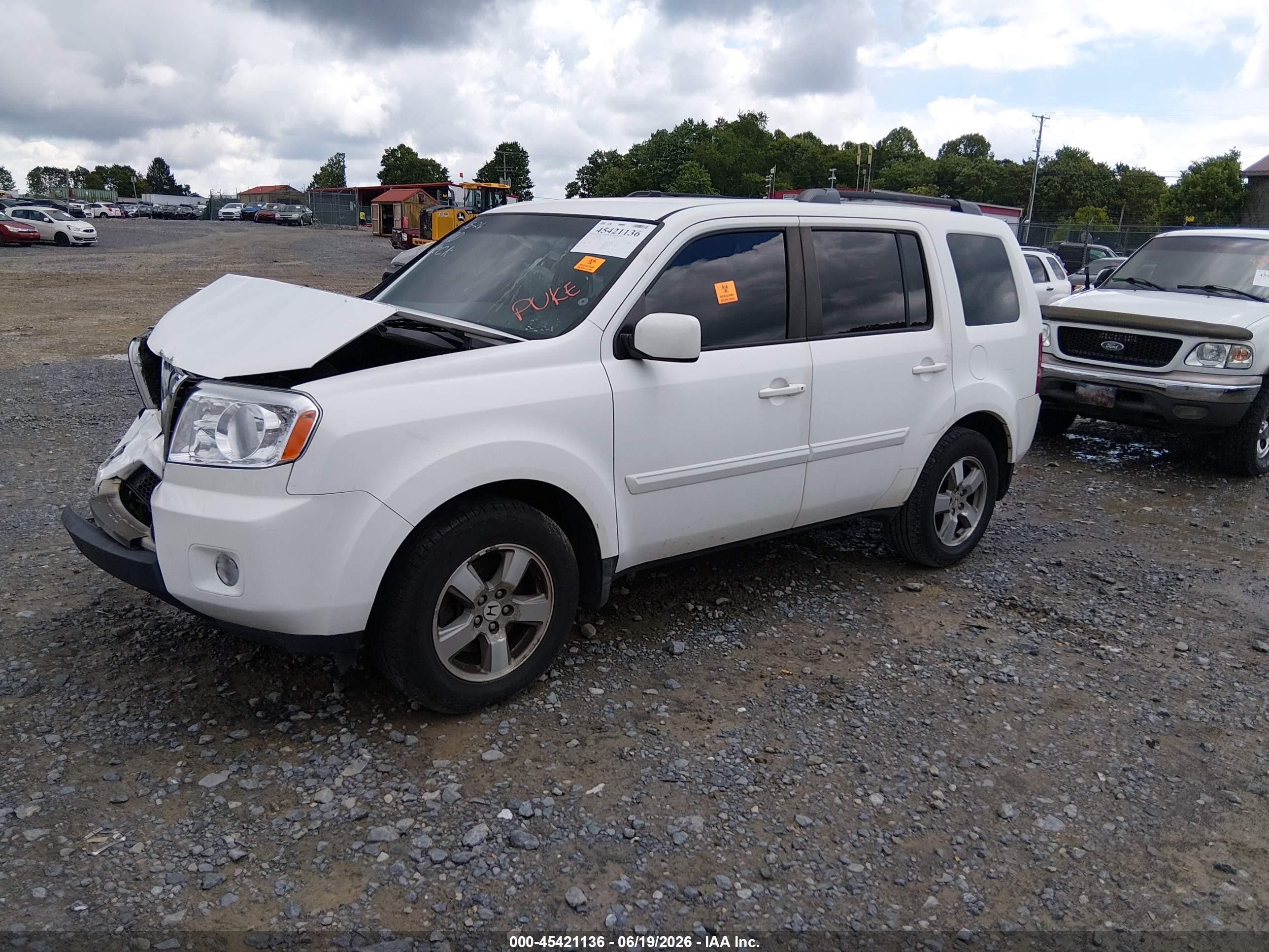 2010 Honda Pilot Ex White vin: 5FNYF4H41AB035259