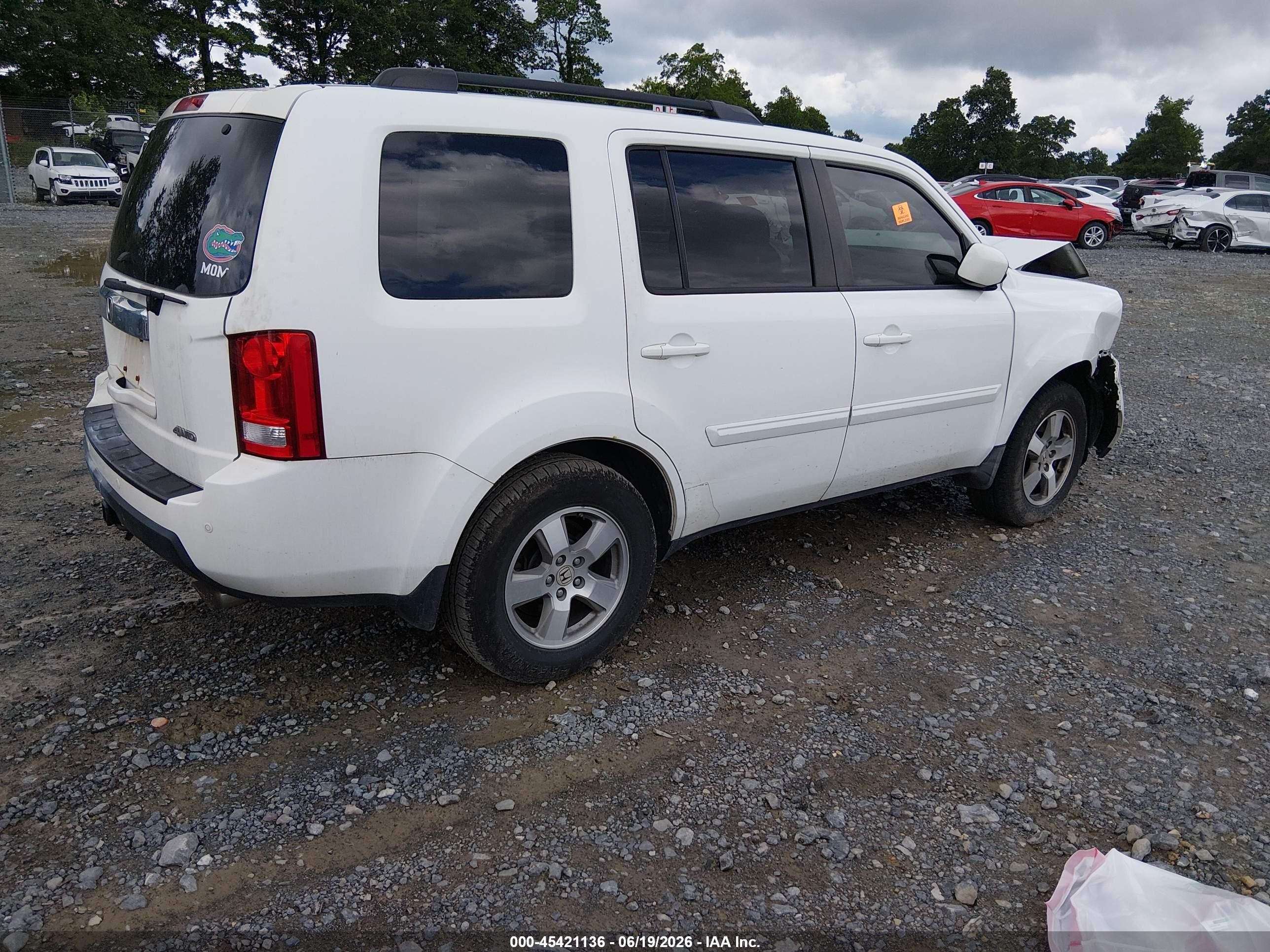 2010 Honda Pilot Ex White vin: 5FNYF4H41AB035259