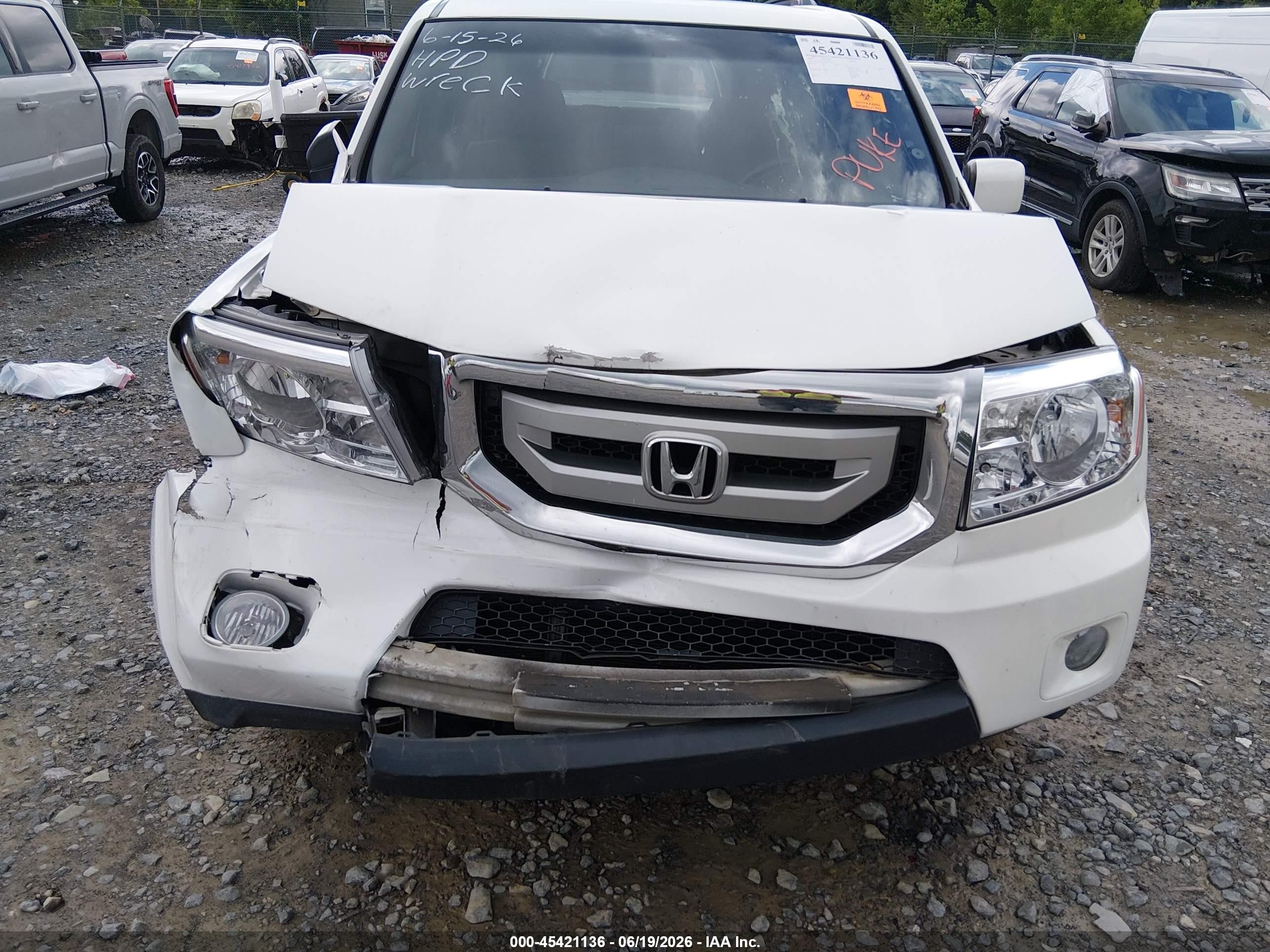 2010 Honda Pilot Ex White vin: 5FNYF4H41AB035259