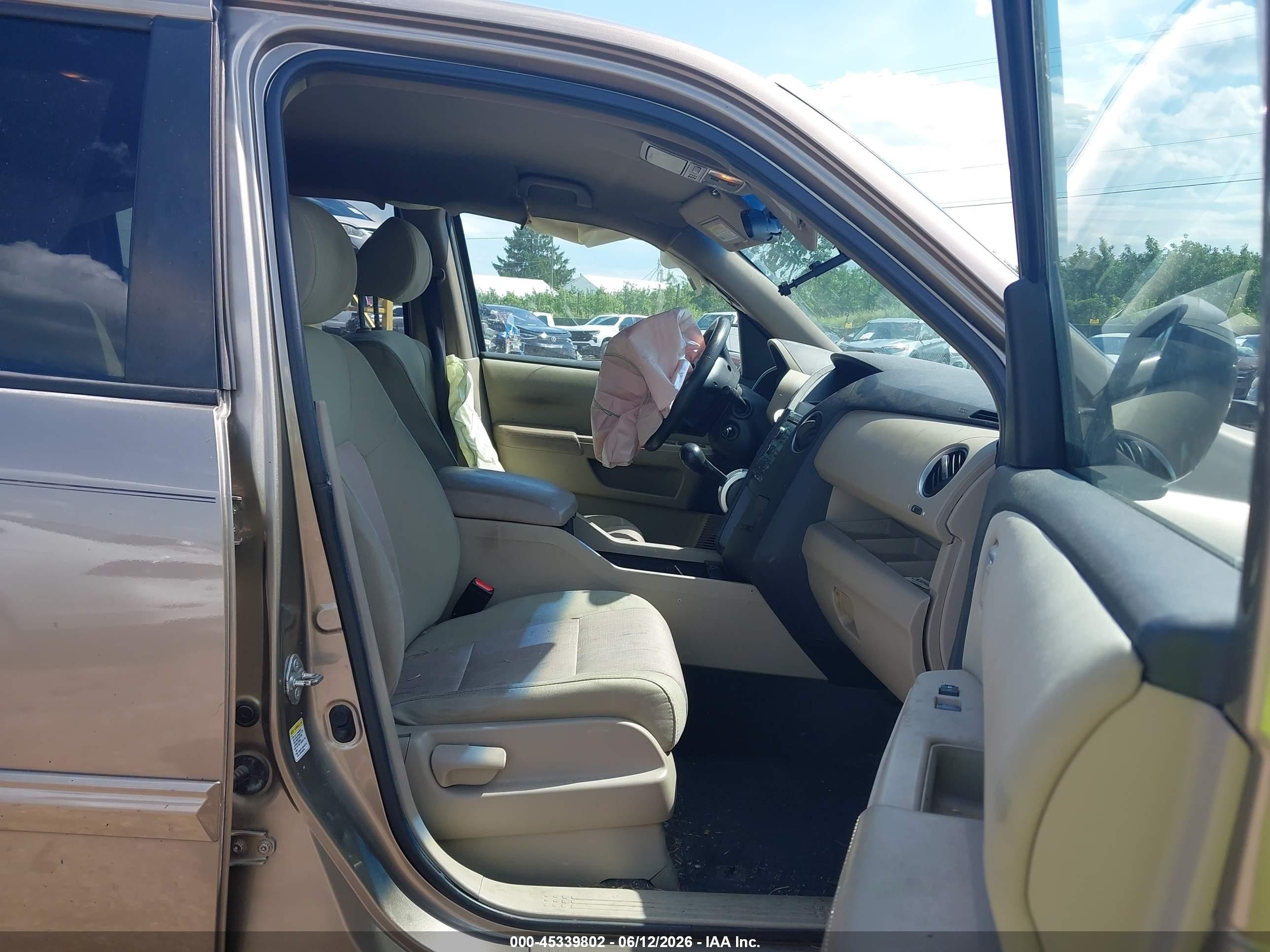 2011 Honda Pilot Ex Beige vin: 5FNYF4H41BB001453
