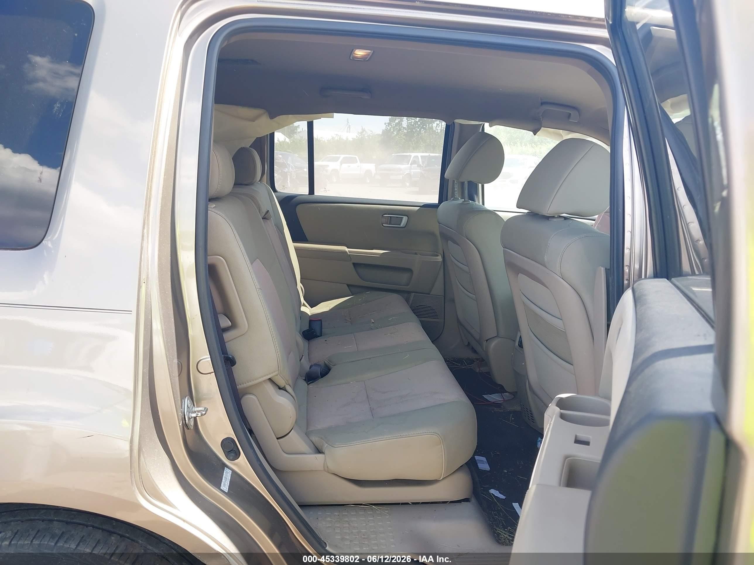 2011 Honda Pilot Ex Beige vin: 5FNYF4H41BB001453