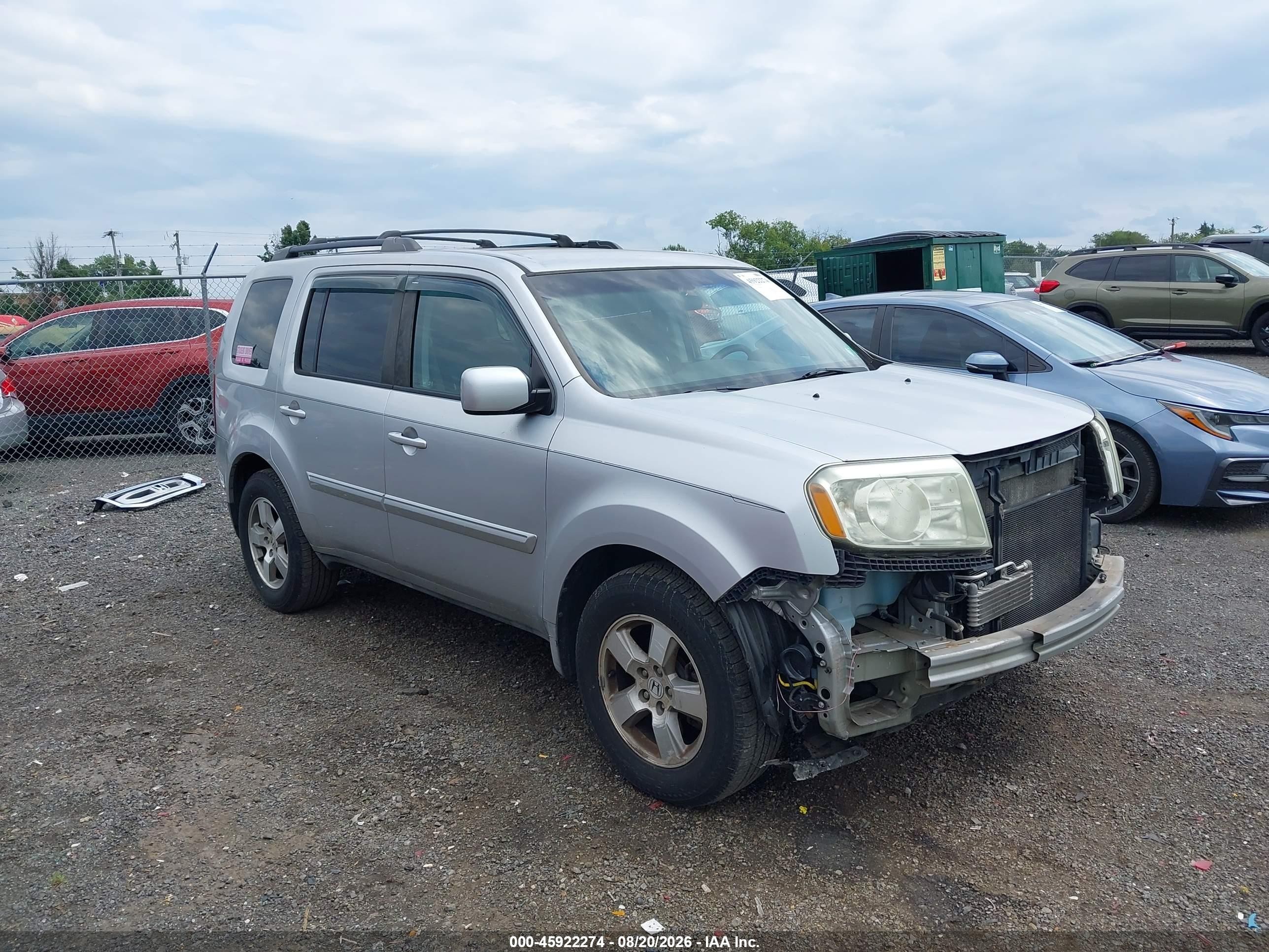 2011 Honda Pilot Ex Silver vin: 5FNYF4H41BB004921