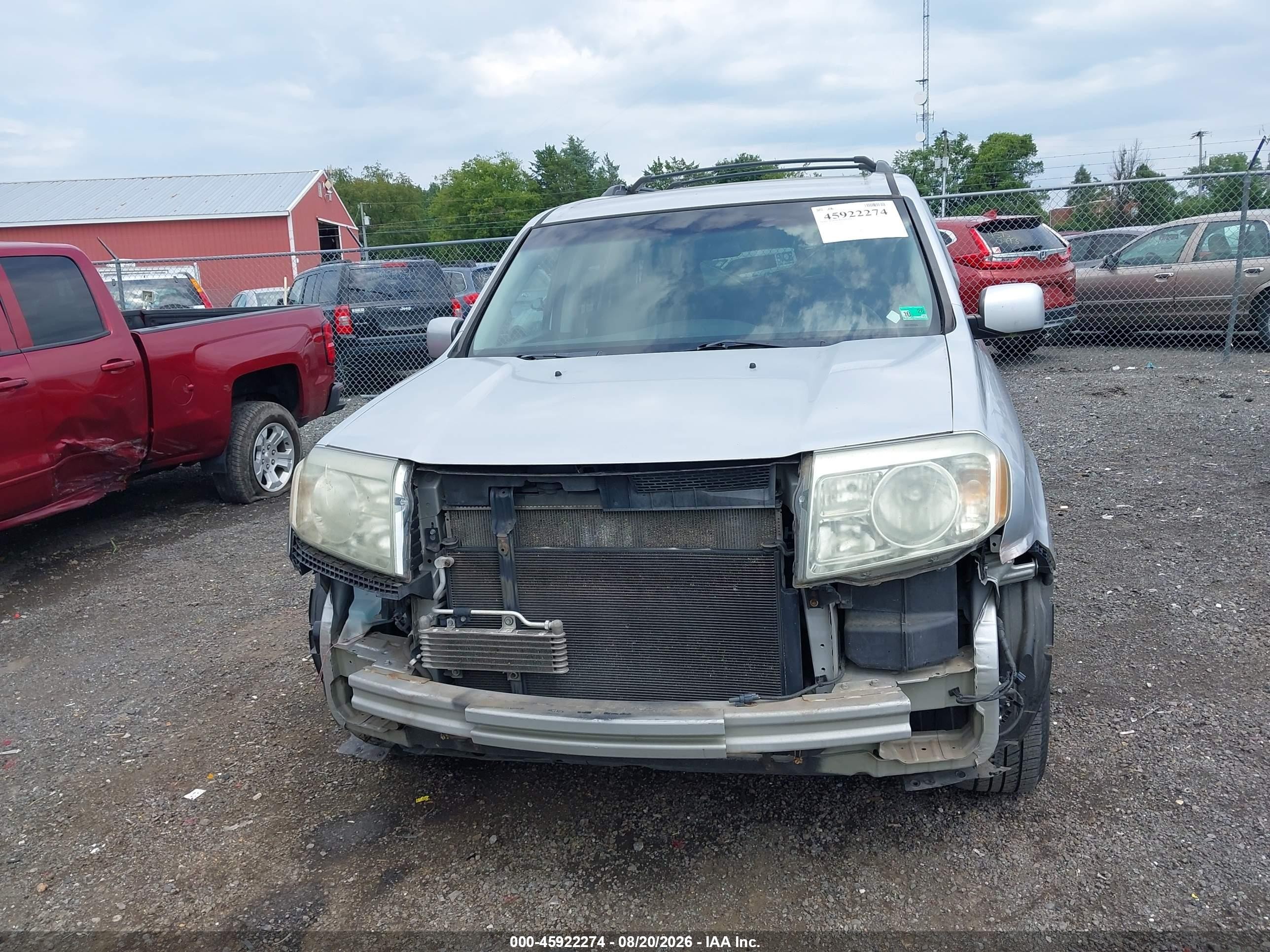 2011 Honda Pilot Ex Silver vin: 5FNYF4H41BB004921