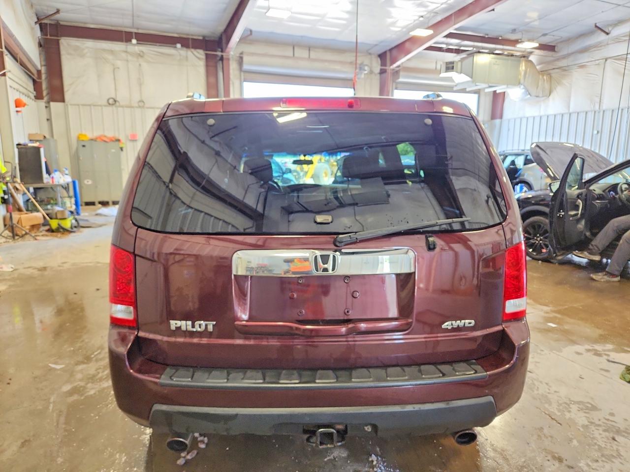 2011 Honda Pilot Ex Maroon vin: 5FNYF4H41BB007379