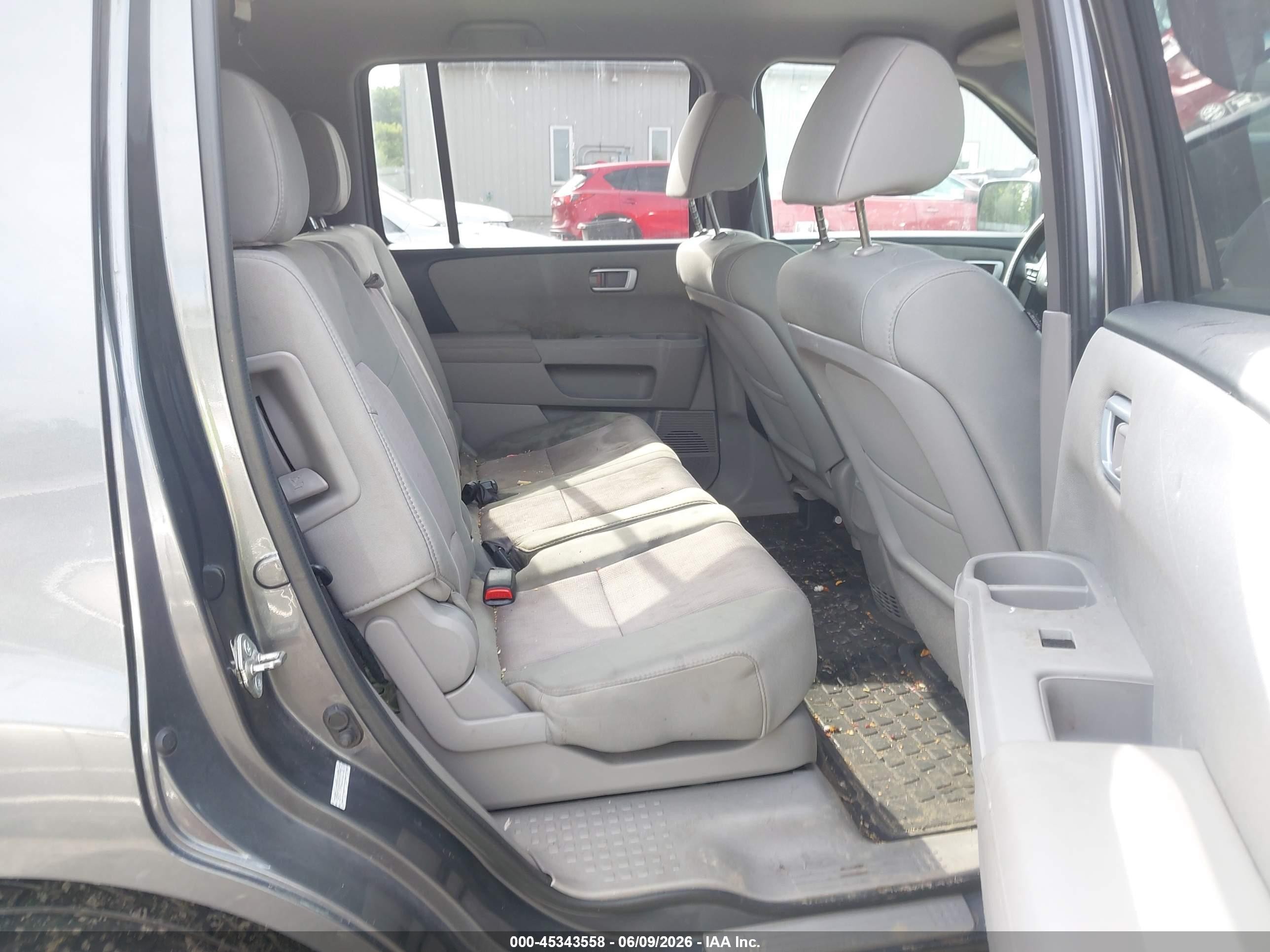 2012 Honda Pilot Ex Gray vin: 5FNYF4H41CB012728