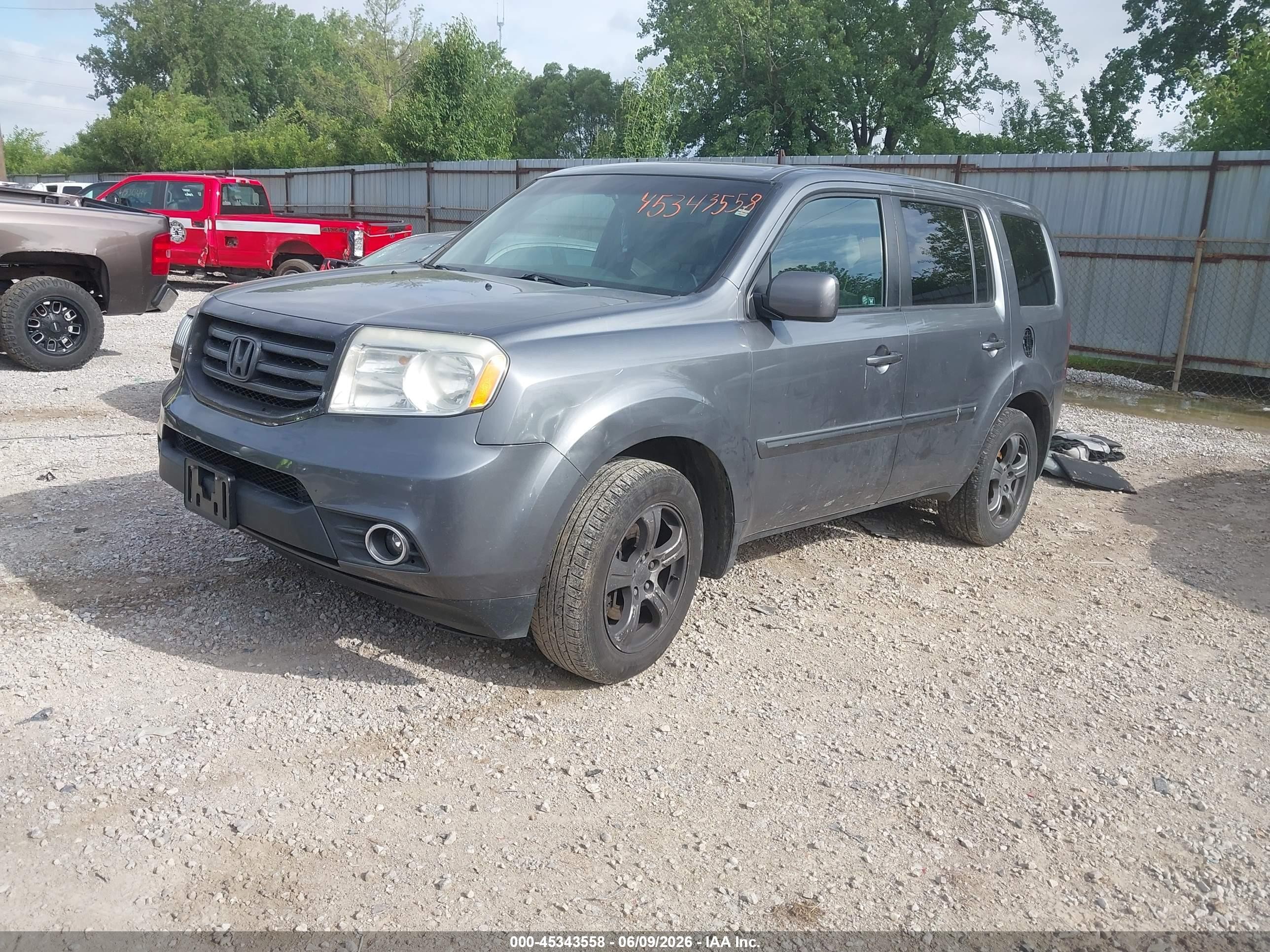 2012 Honda Pilot Ex Gray vin: 5FNYF4H41CB012728