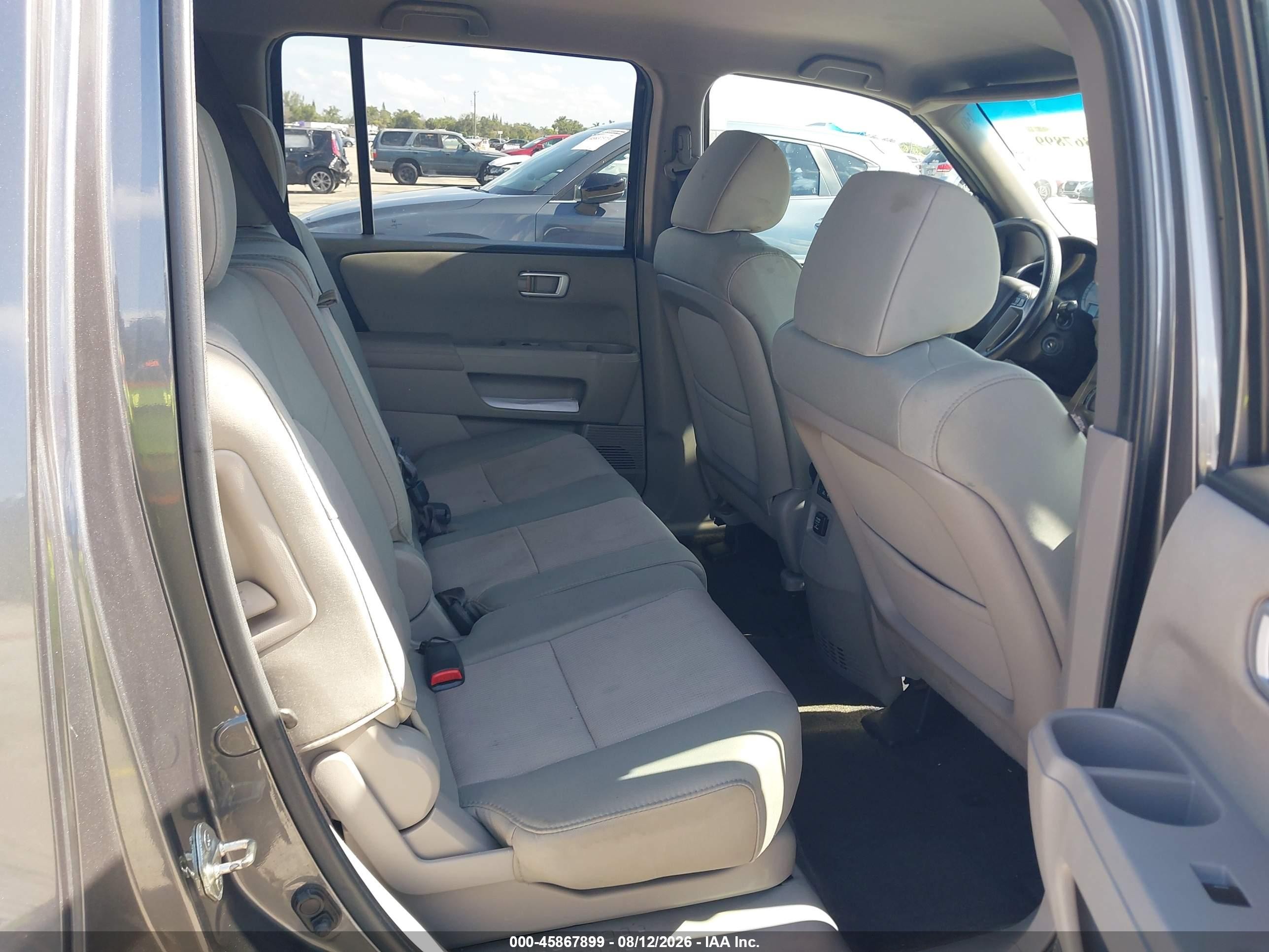 2012 Honda Pilot Ex Gray vin: 5FNYF4H41CB050184