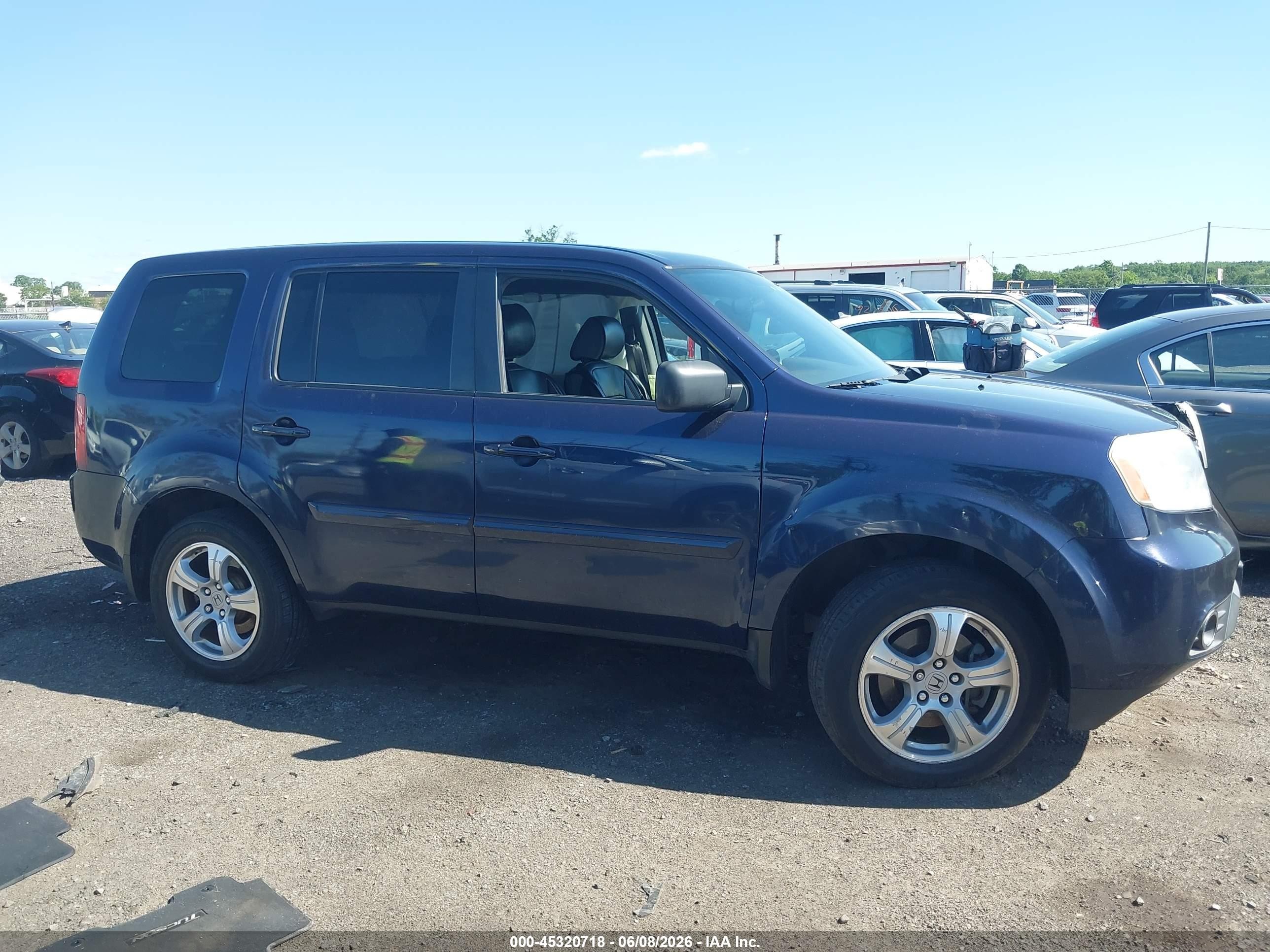 2014 Honda Pilot Ex Синий vin: 5FNYF4H41EB011274
