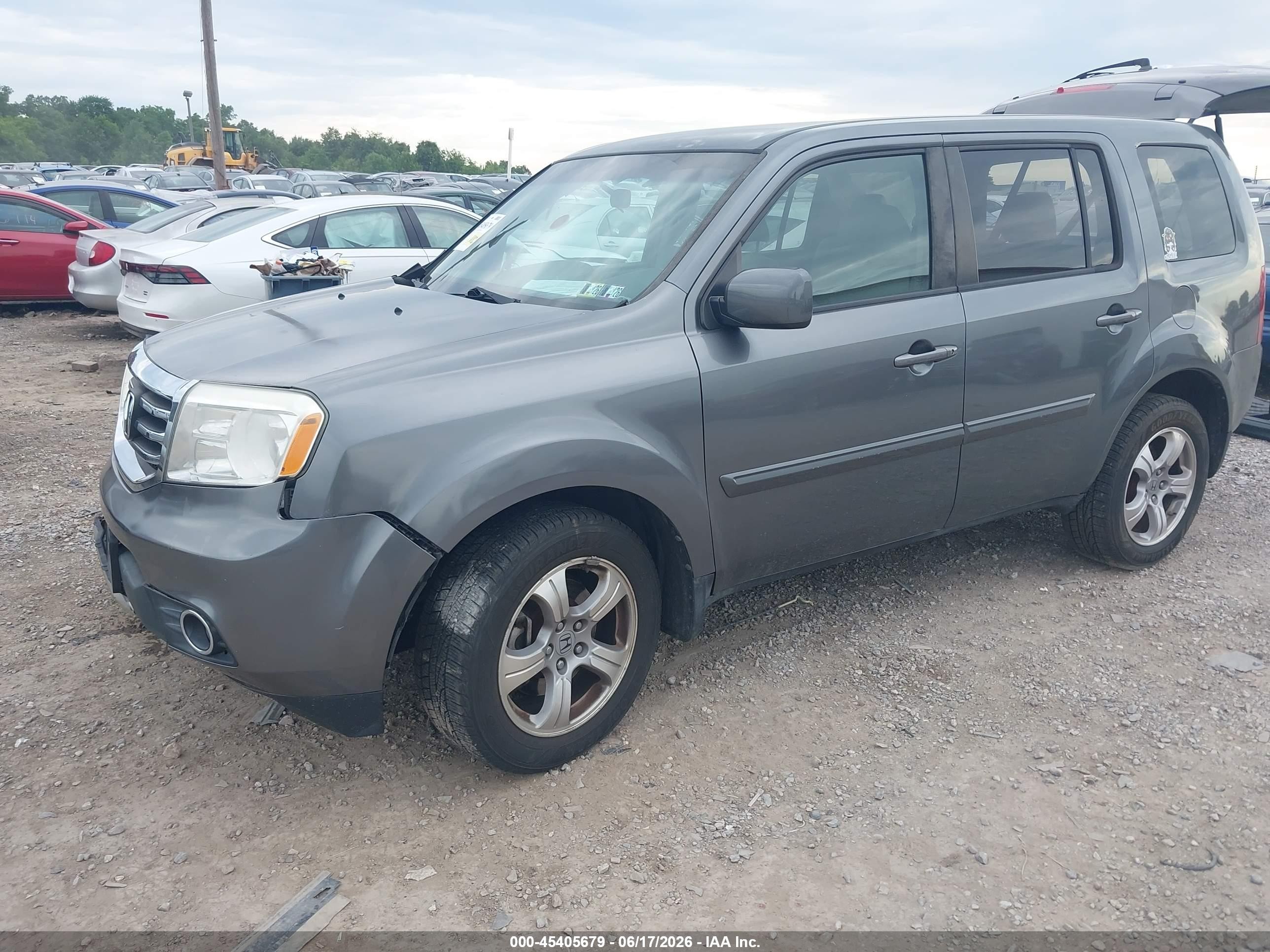2013 Honda Pilot Ex Gray vin: 5FNYF4H42DB024713