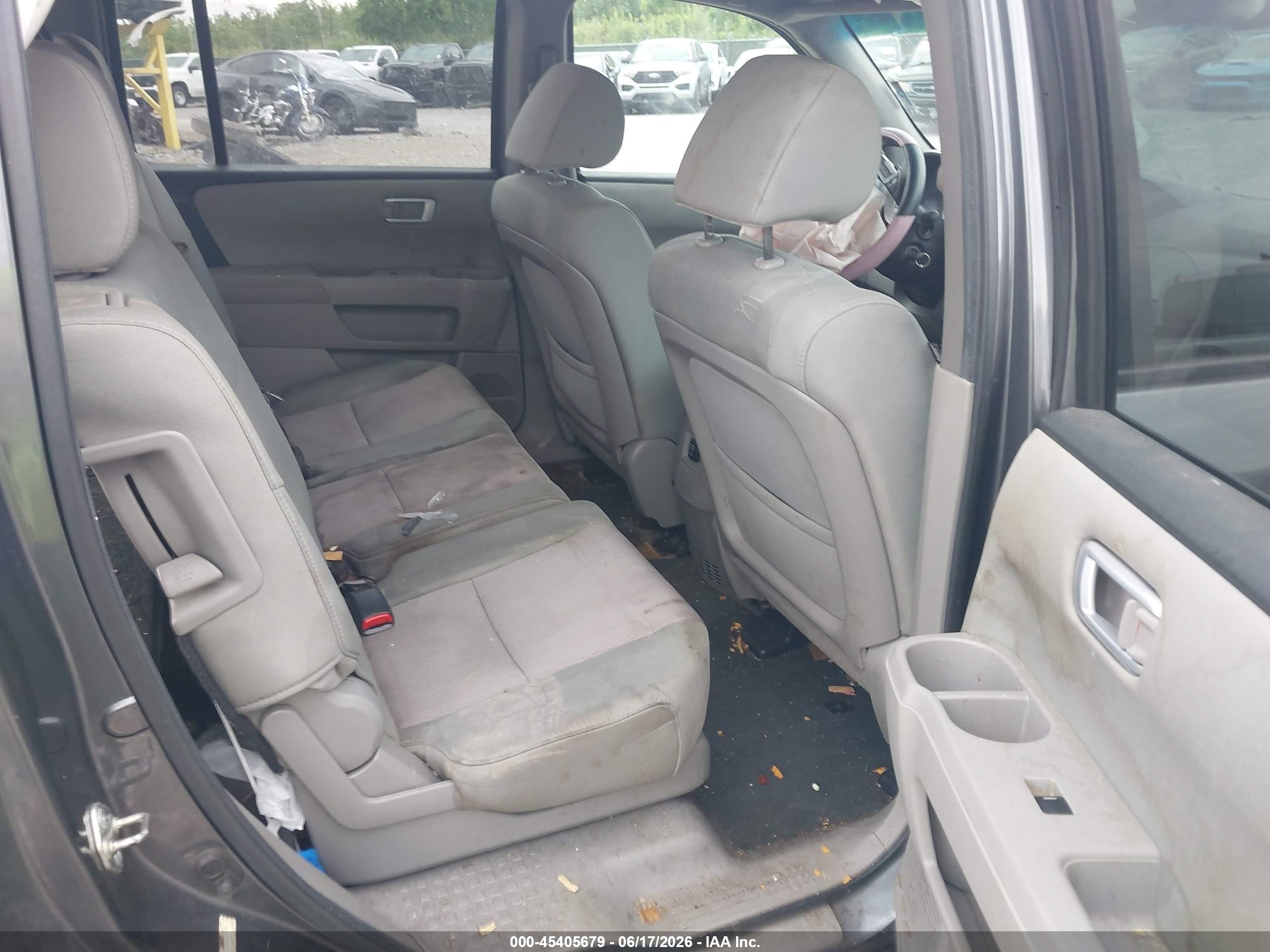 2013 Honda Pilot Ex Gray vin: 5FNYF4H42DB024713