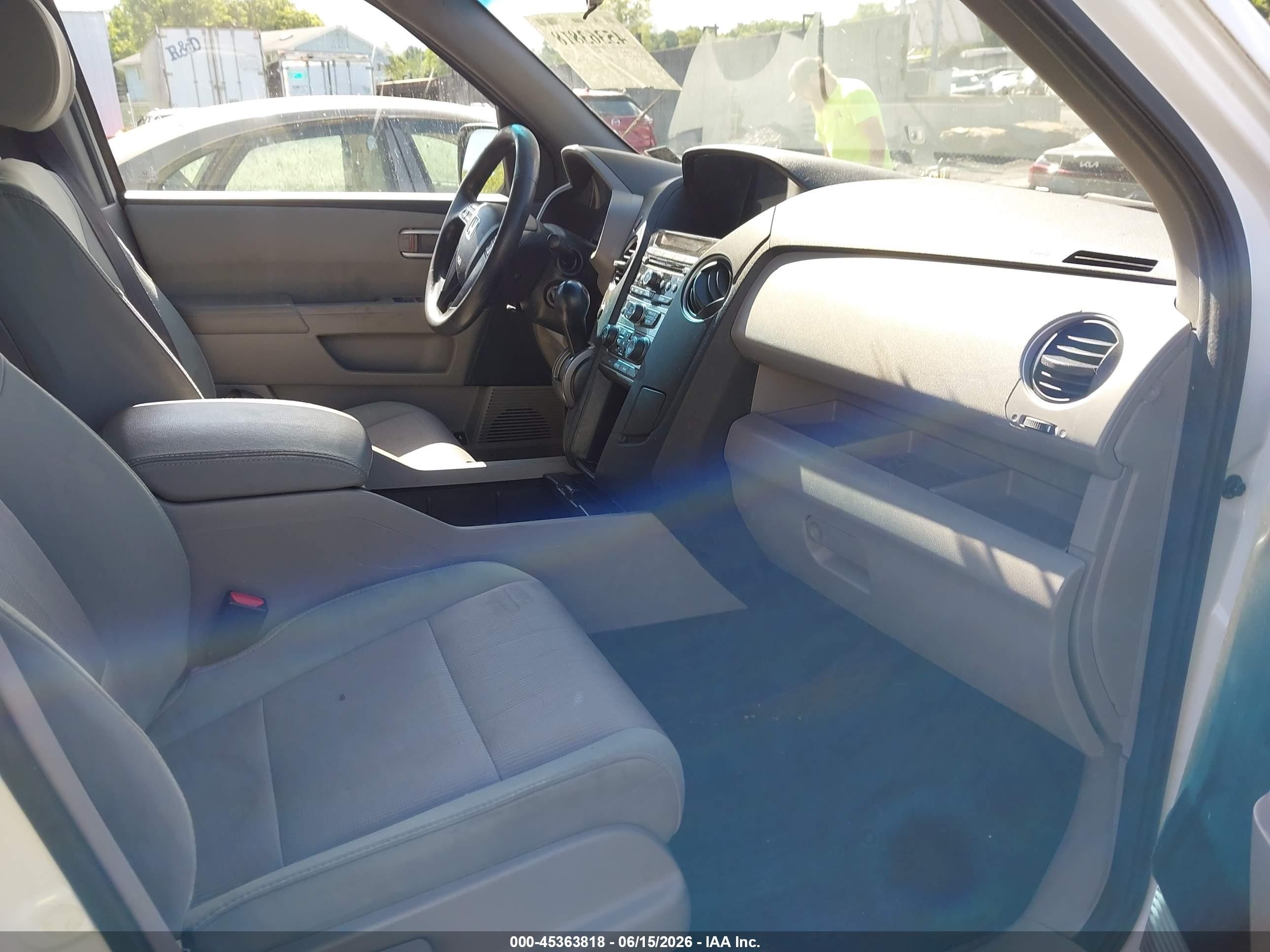 2013 Honda Pilot Ex White vin: 5FNYF4H42DB077590