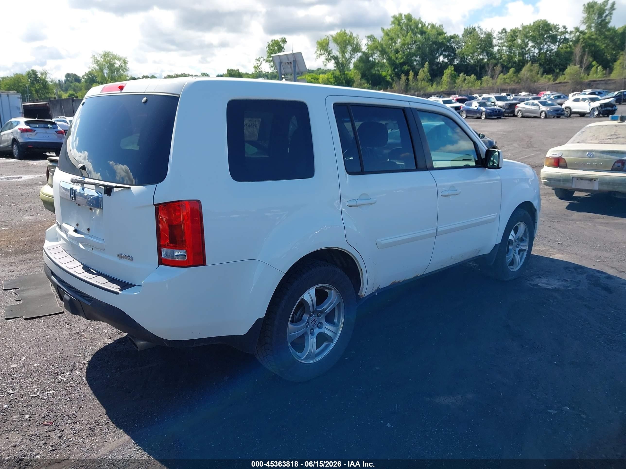 2013 Honda Pilot Ex White vin: 5FNYF4H42DB077590