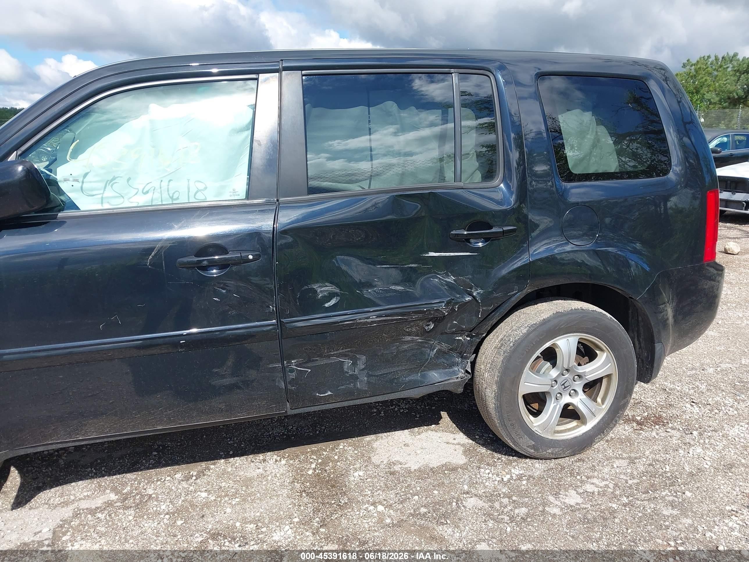 2015 Honda Pilot Ex Black vin: 5FNYF4H42FB069329