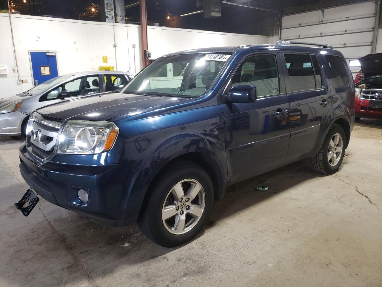 2010 Honda Pilot Ex Blue vin: 5FNYF4H43AB008225