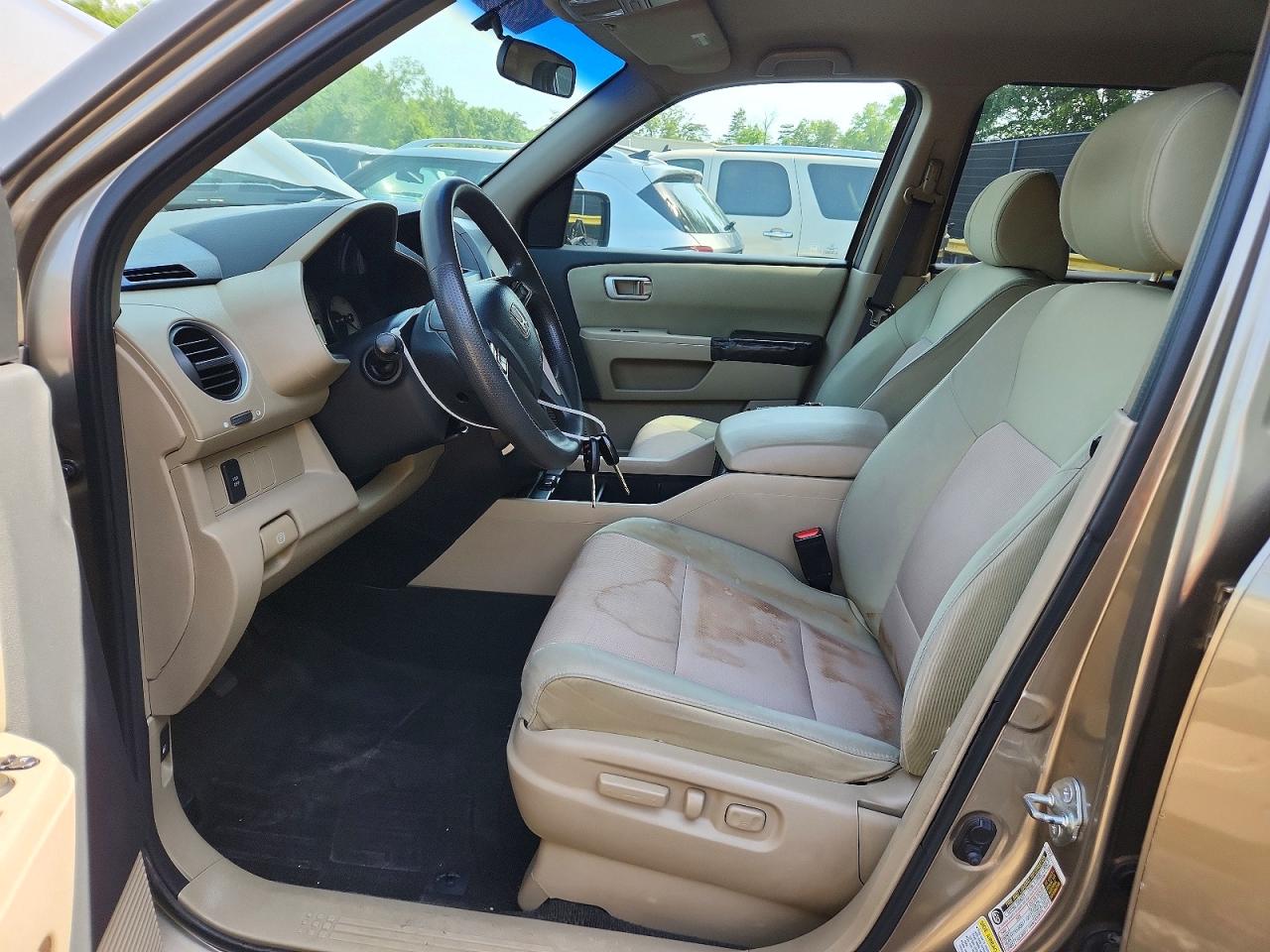 2011 Honda Pilot Ex Beige vin: 5FNYF4H43BB019260