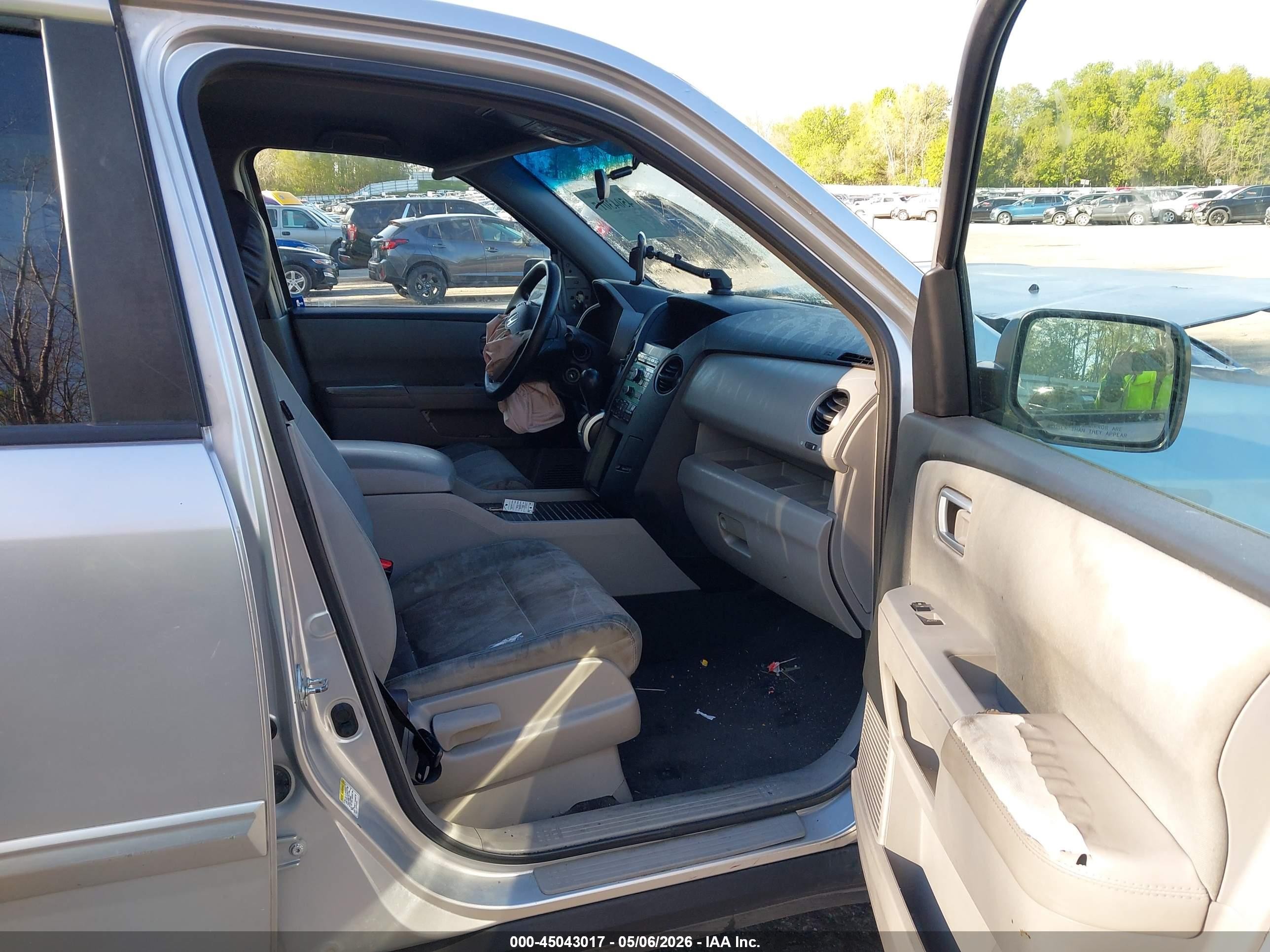2011 Honda Pilot Ex Серебряный vin: 5FNYF4H43BB064442