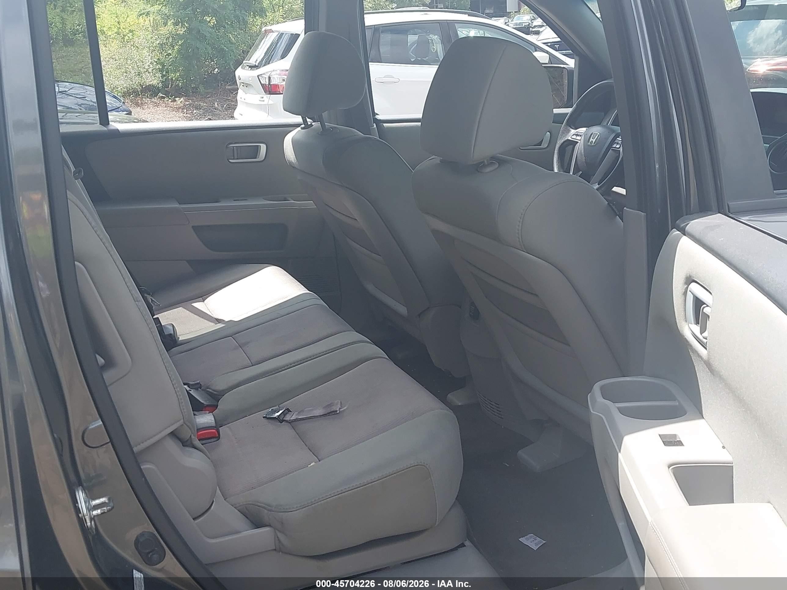2011 Honda Pilot Ex Beige vin: 5FNYF4H43BB064733