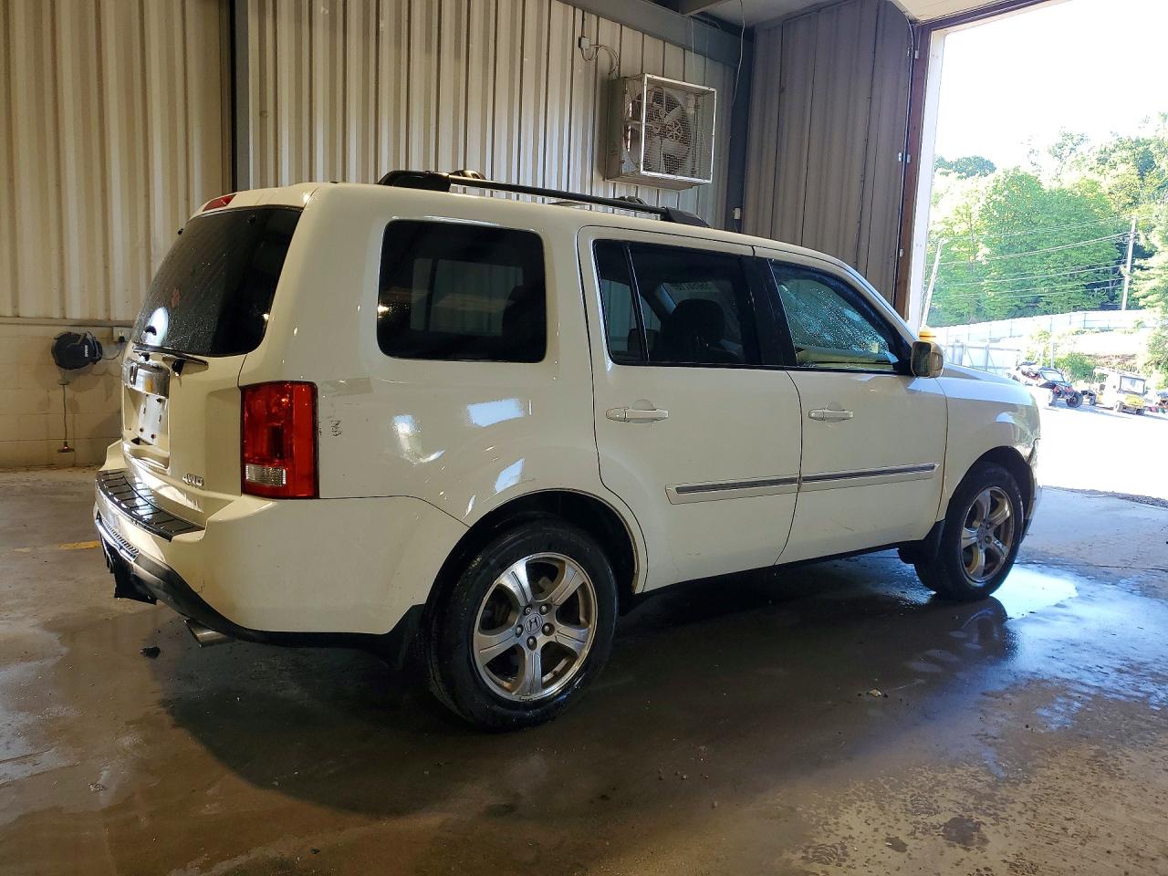 2012 Honda Pilot Ex White vin: 5FNYF4H43CB073319