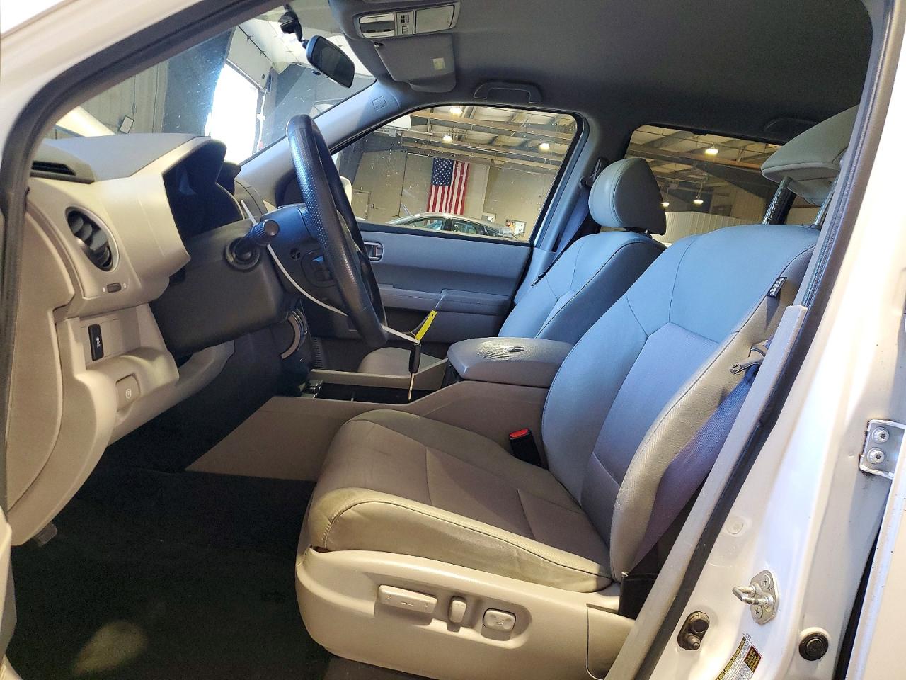 2012 Honda Pilot Ex White vin: 5FNYF4H43CB073319