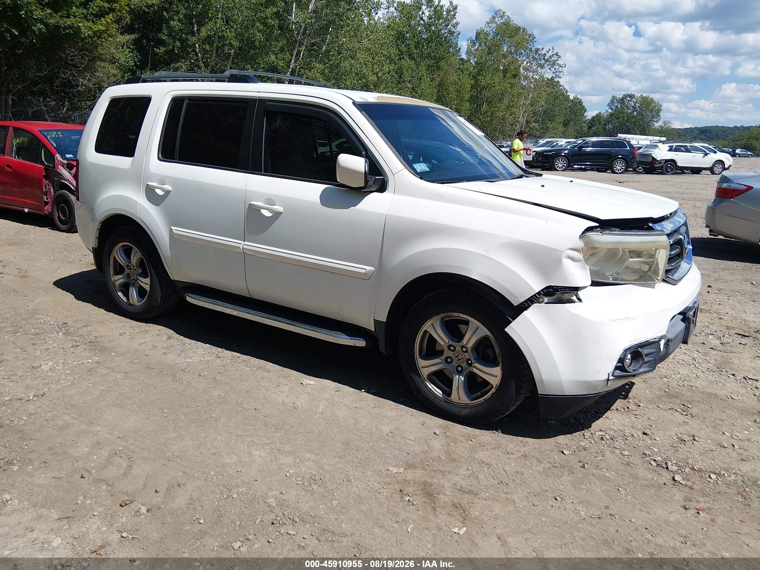2013 Honda Pilot Ex White vin: 5FNYF4H44DB085660