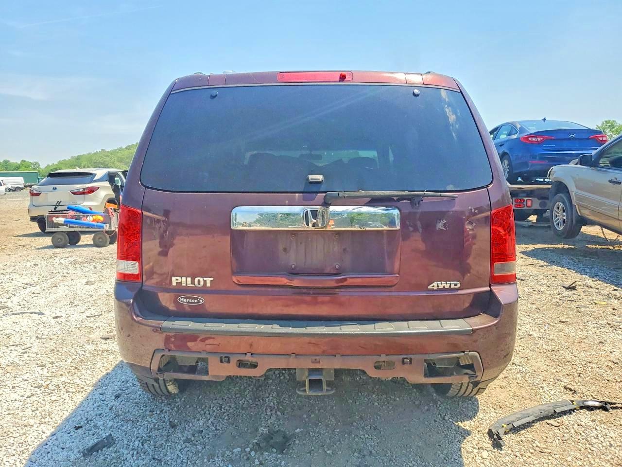 2010 Honda Pilot Ex Burgundy vin: 5FNYF4H45AB015189