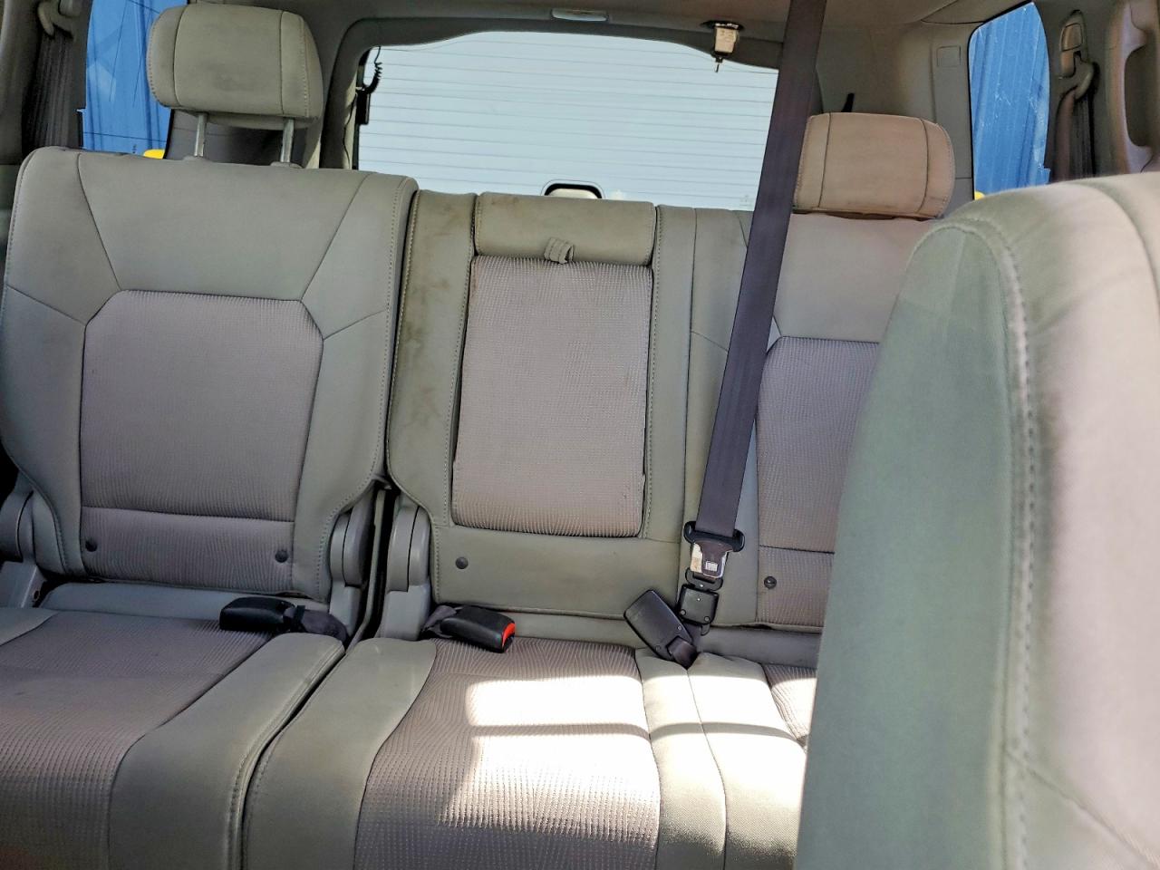 2011 Honda Pilot Ex White vin: 5FNYF4H45BB501065