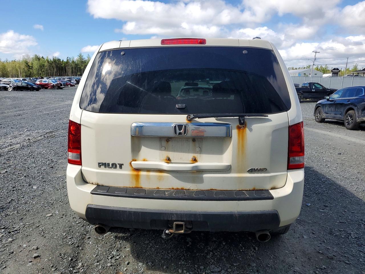 2011 Honda Pilot Ex White vin: 5FNYF4H45BB501065