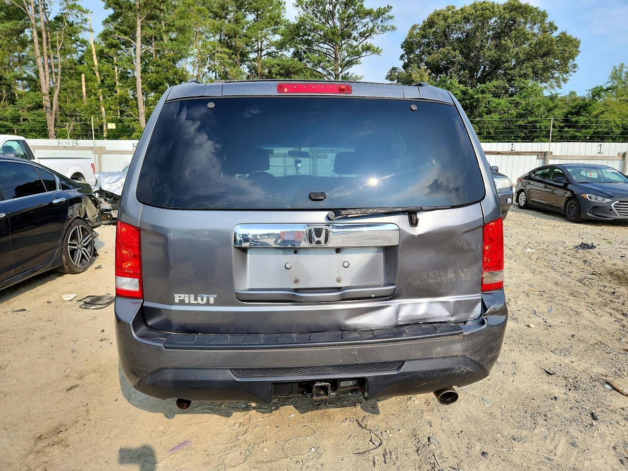 2012 Honda Pilot Ex Gray vin: 5FNYF4H45CB017012