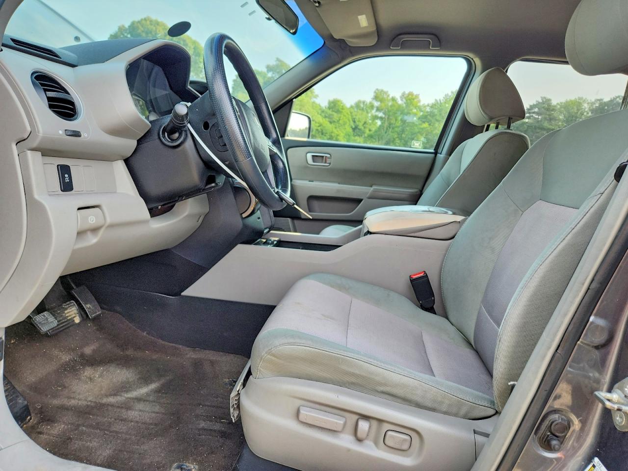 2012 Honda Pilot Ex Gray vin: 5FNYF4H45CB017012
