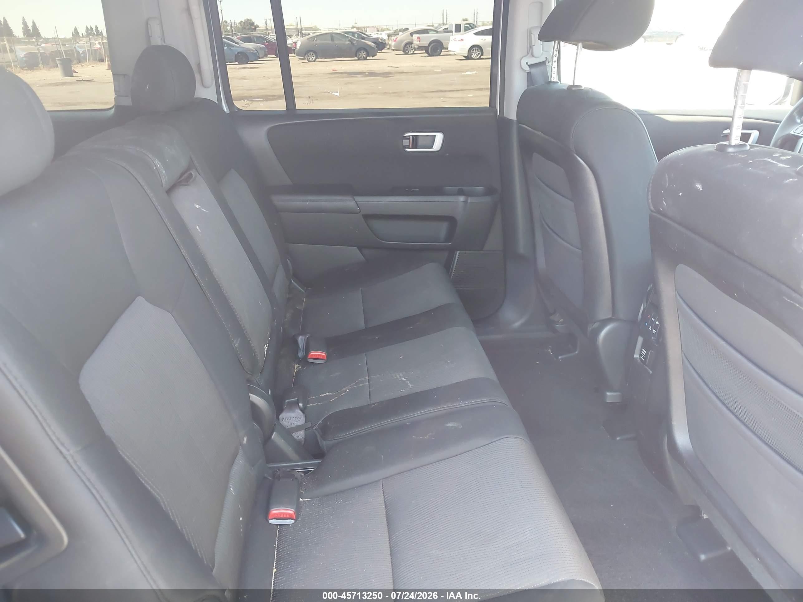 2010 Honda Pilot Ex Silver vin: 5FNYF4H46AB032339