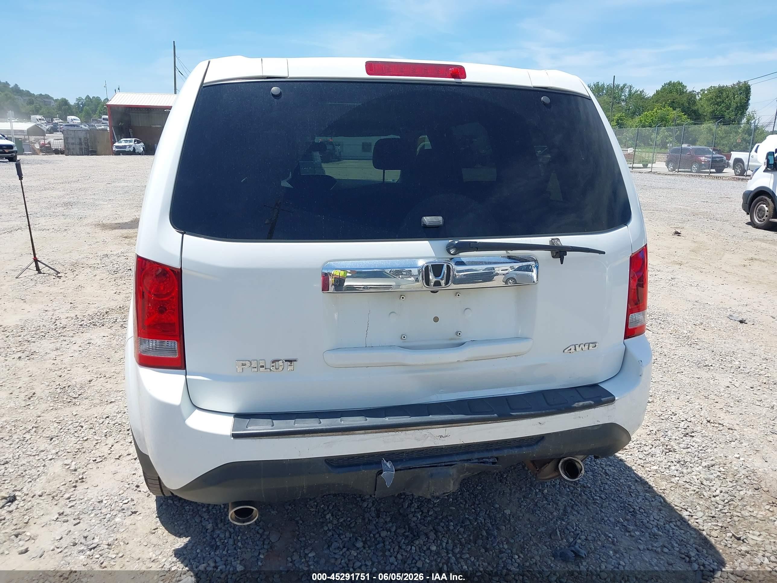 2013 Honda Pilot Ex White vin: 5FNYF4H46DB033799